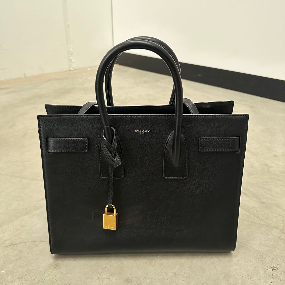 Saint laurent bag sac de jour on sale