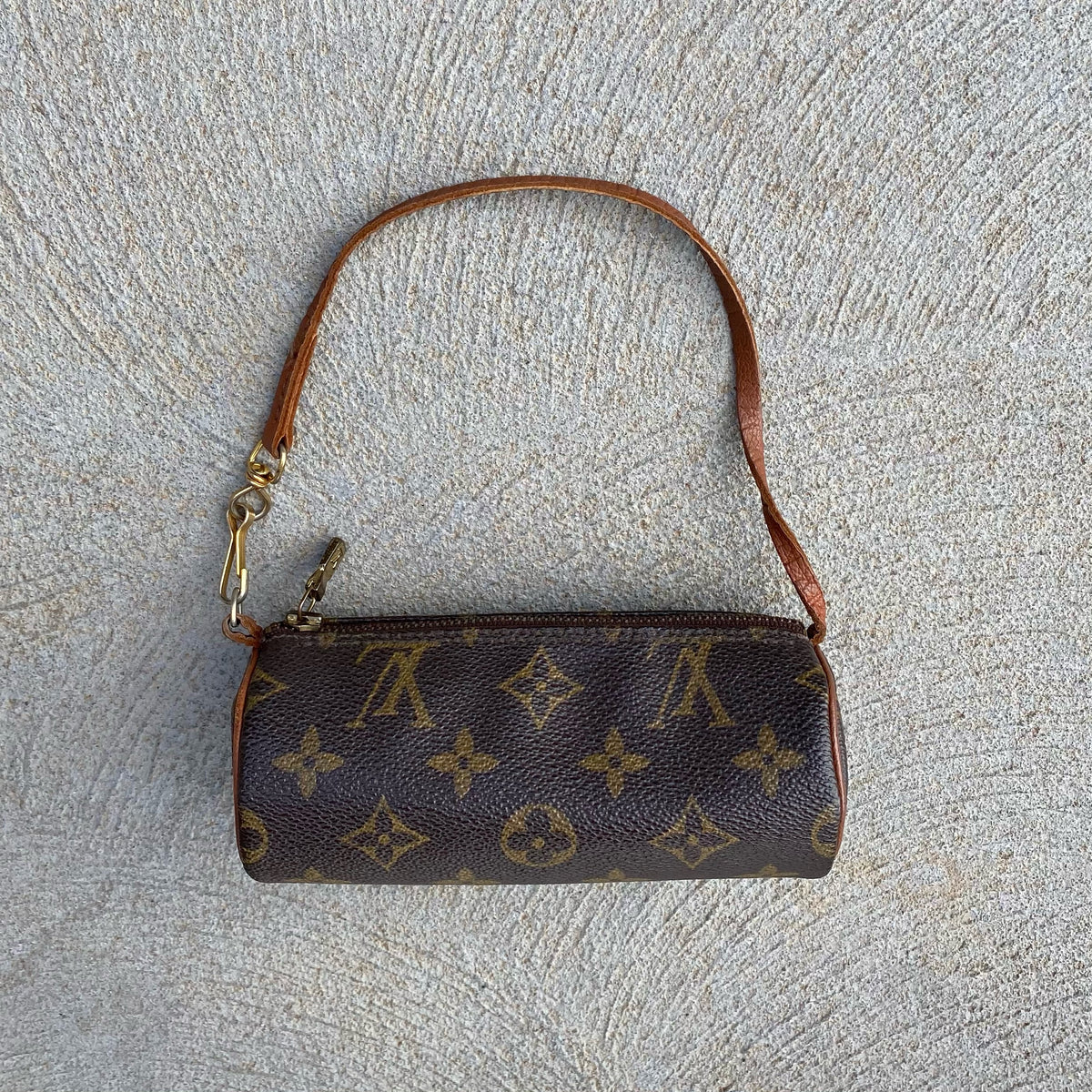 Louis Vuitton Vintage Monogram Papillon 15 Mini Hand Bag – Curated by  Charbel