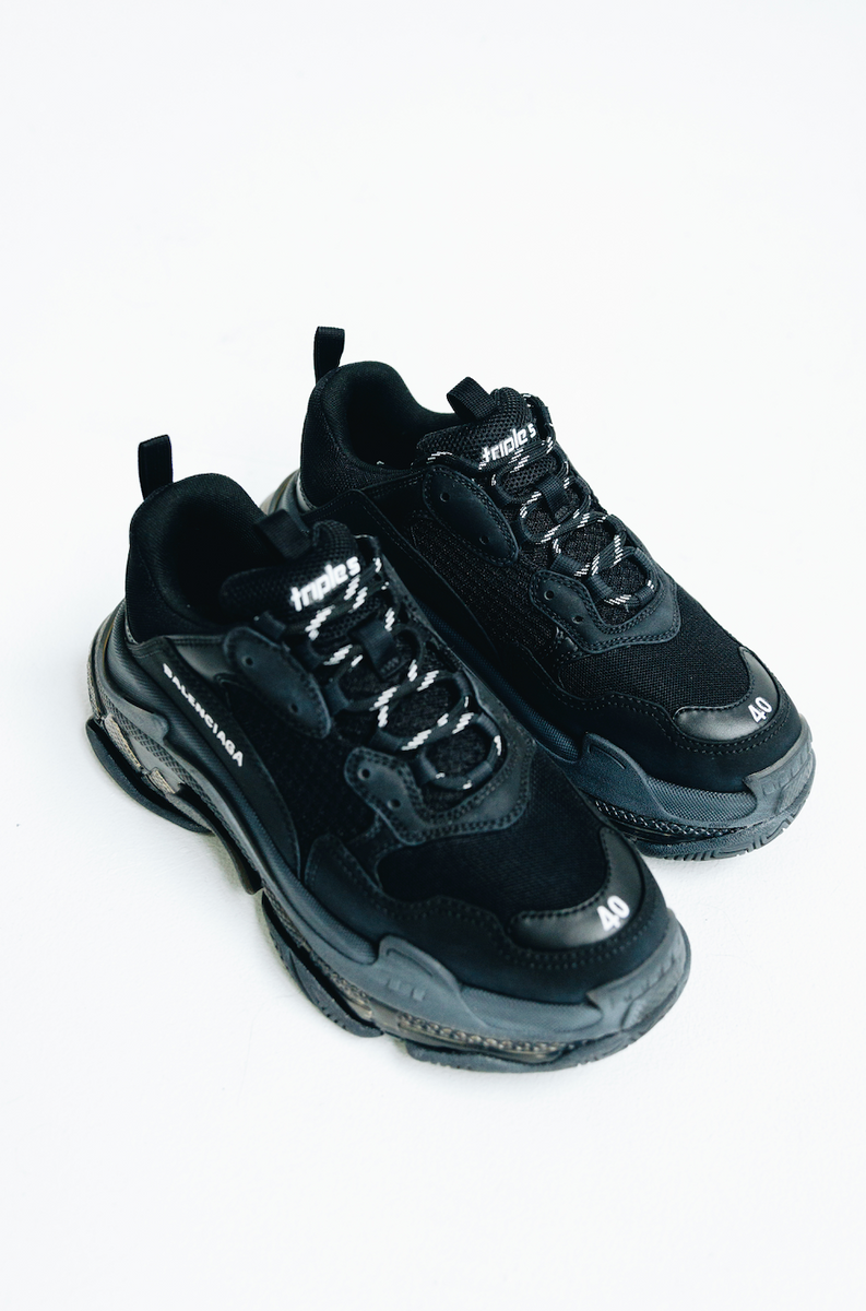 Triple s 2025 total black