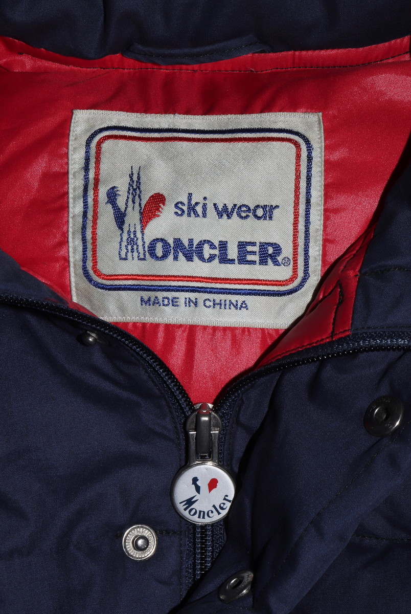 Vintage sale moncler logo