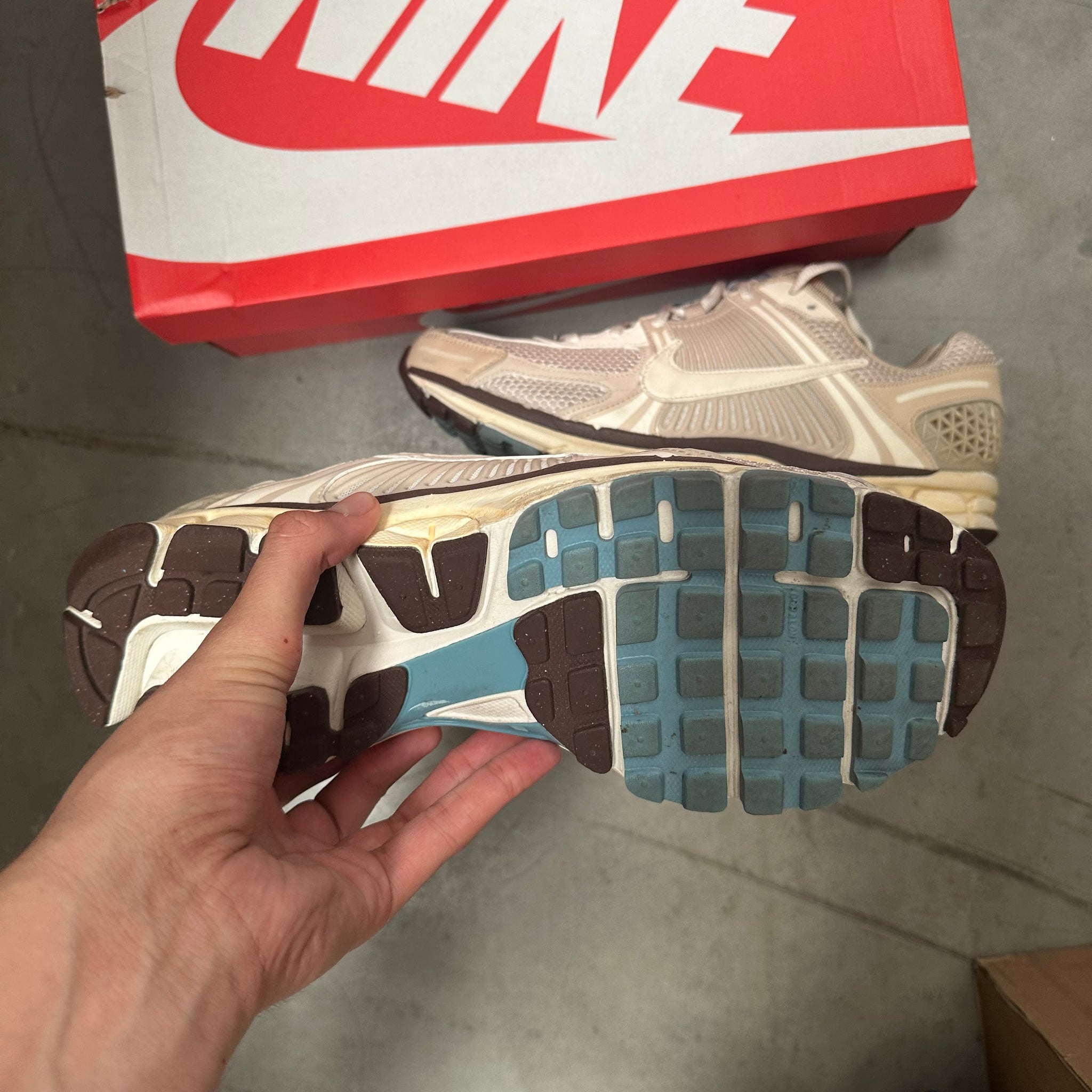 Nike Vomero 5 Oatmeal Sneakers US12.5 MENS / US14 WOMENS