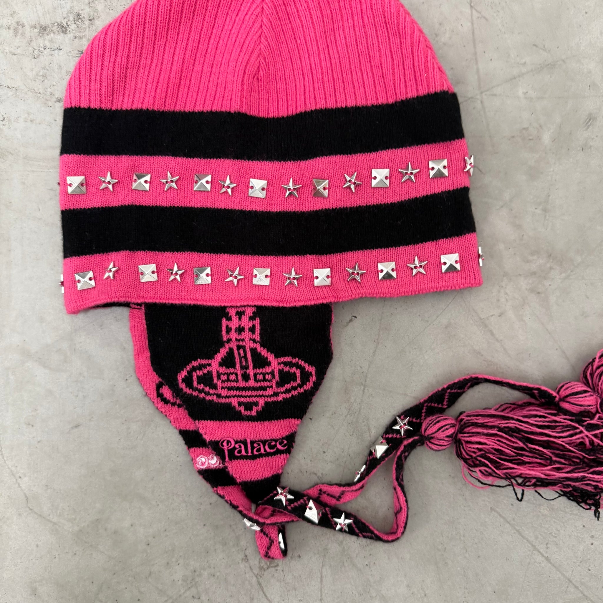 Palace x Vivienne Westwood Orb Knit Earflap Beanie Pink/Black