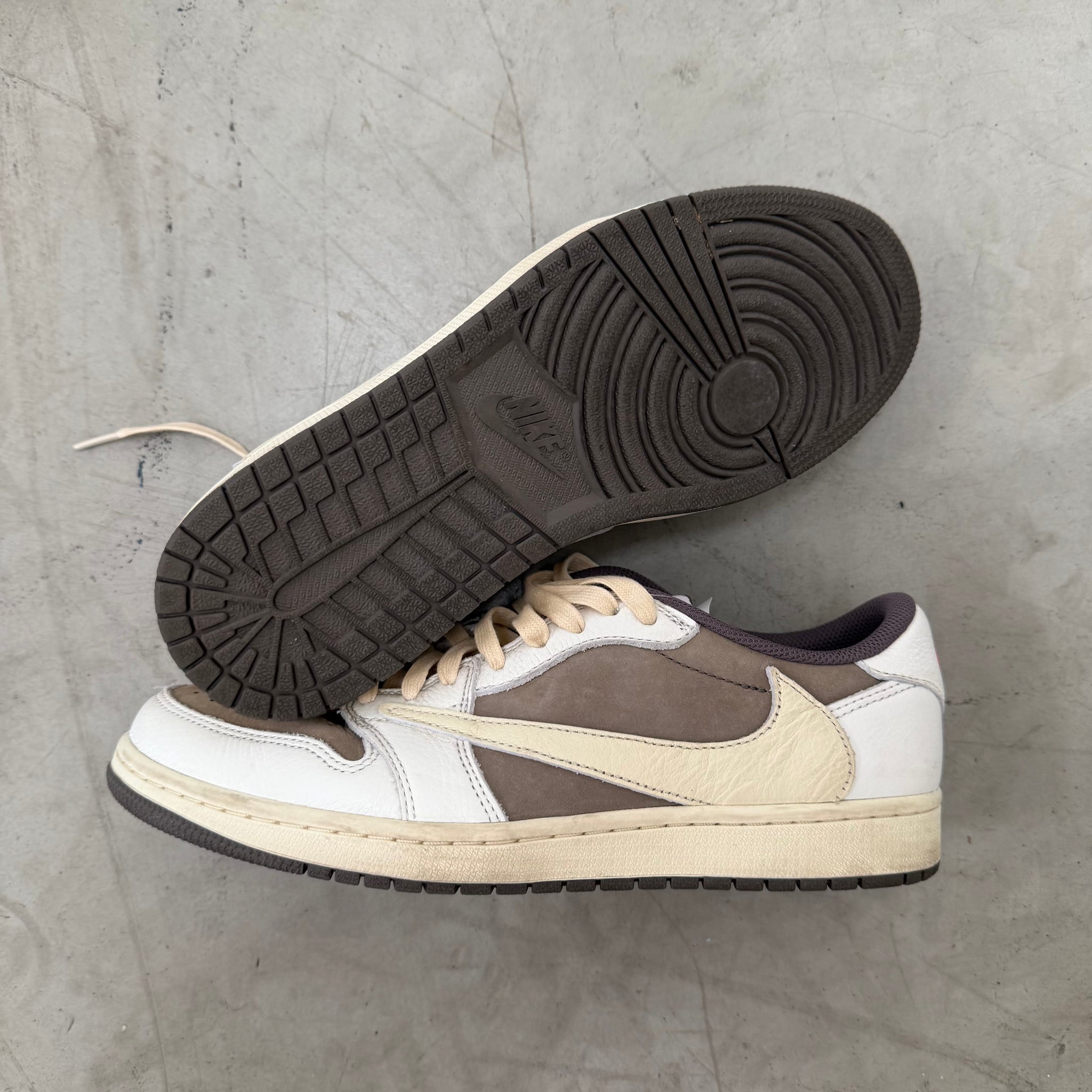Nike Jordan 1 Retro Low Travis Scott Reverse Mocha (US10)