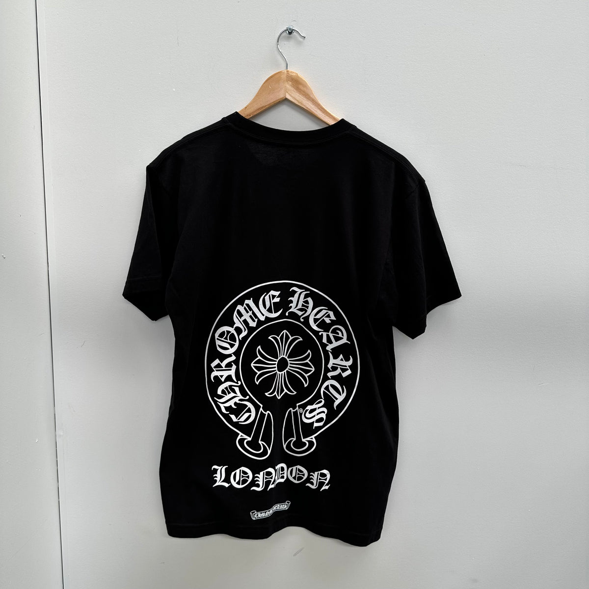 Chrome Hearts London Black T-Shirt (Size L) - Curated by Charbel