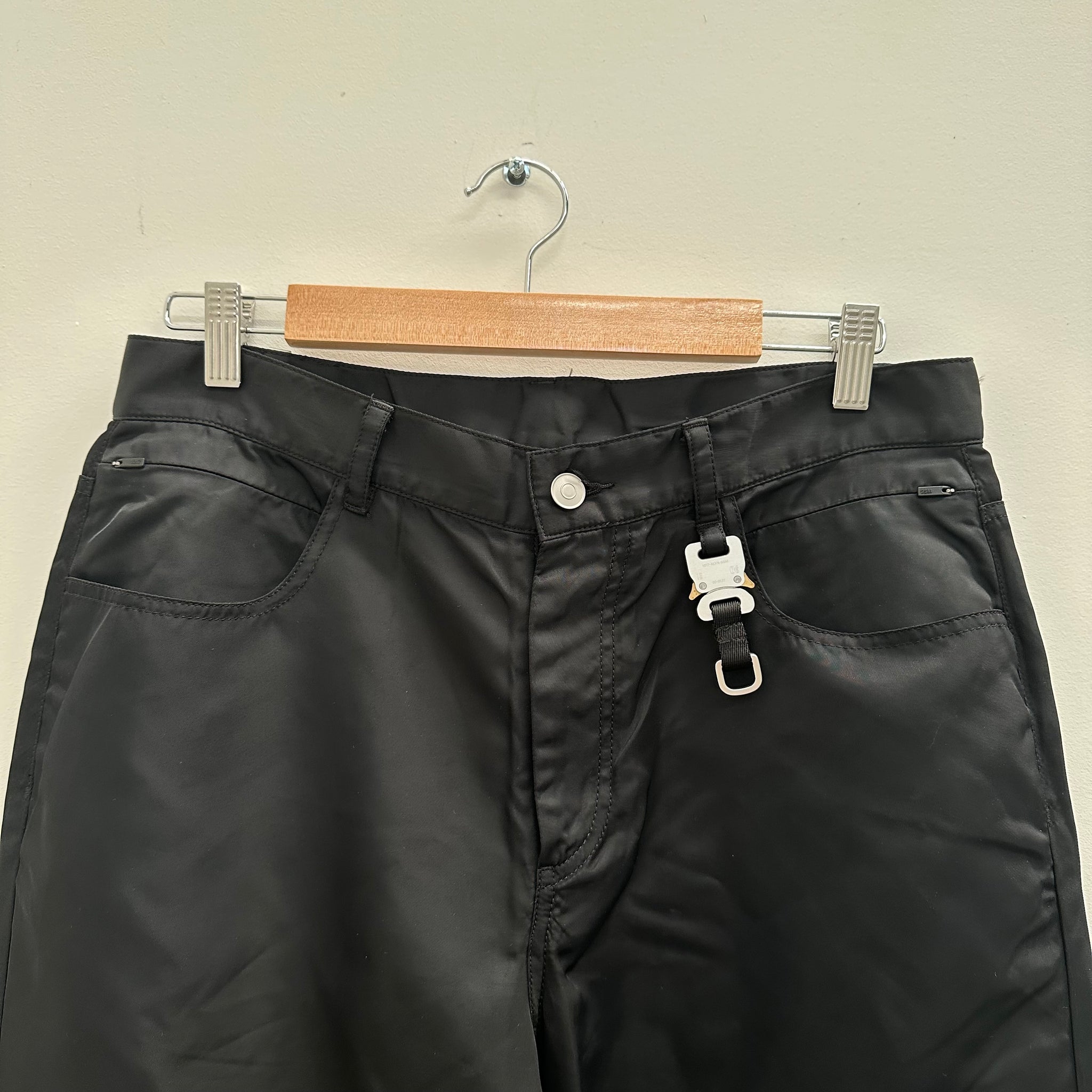 1017 ALYX 9SM Buckle Detailed Straight Leg Pants