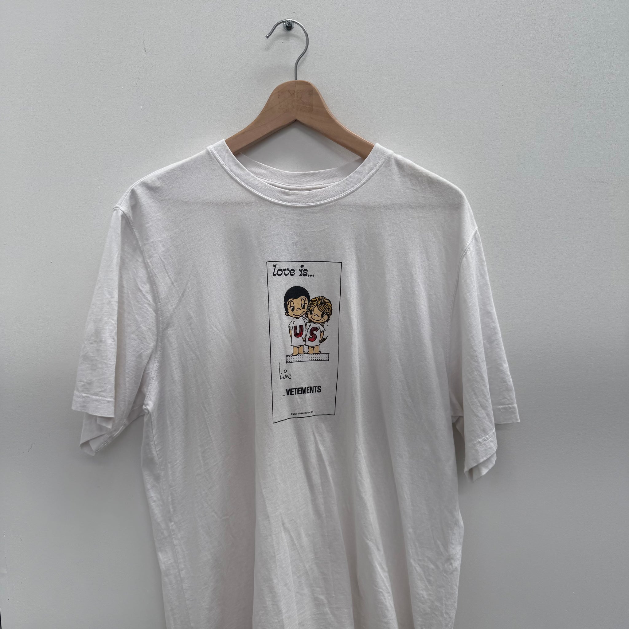 Vetements AW19 "Love Is" Logo T Shirt (Size L)