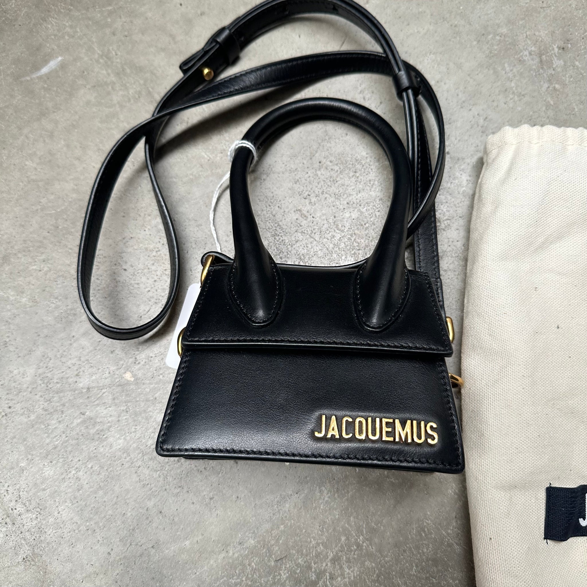 Jacquemus Le Chiquito Moyen Mini Leather Bag