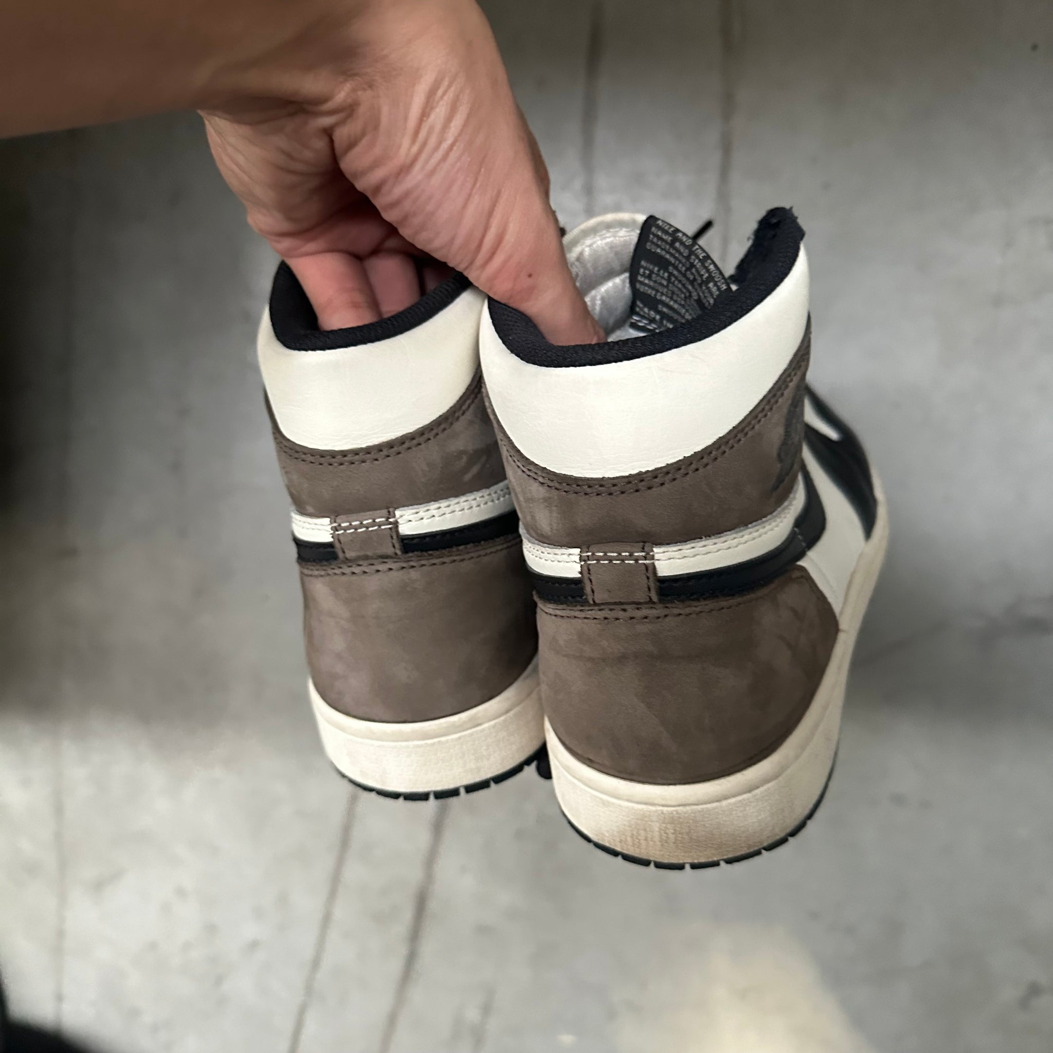 Jordan 1 Retro High Dark Mocha US8.5