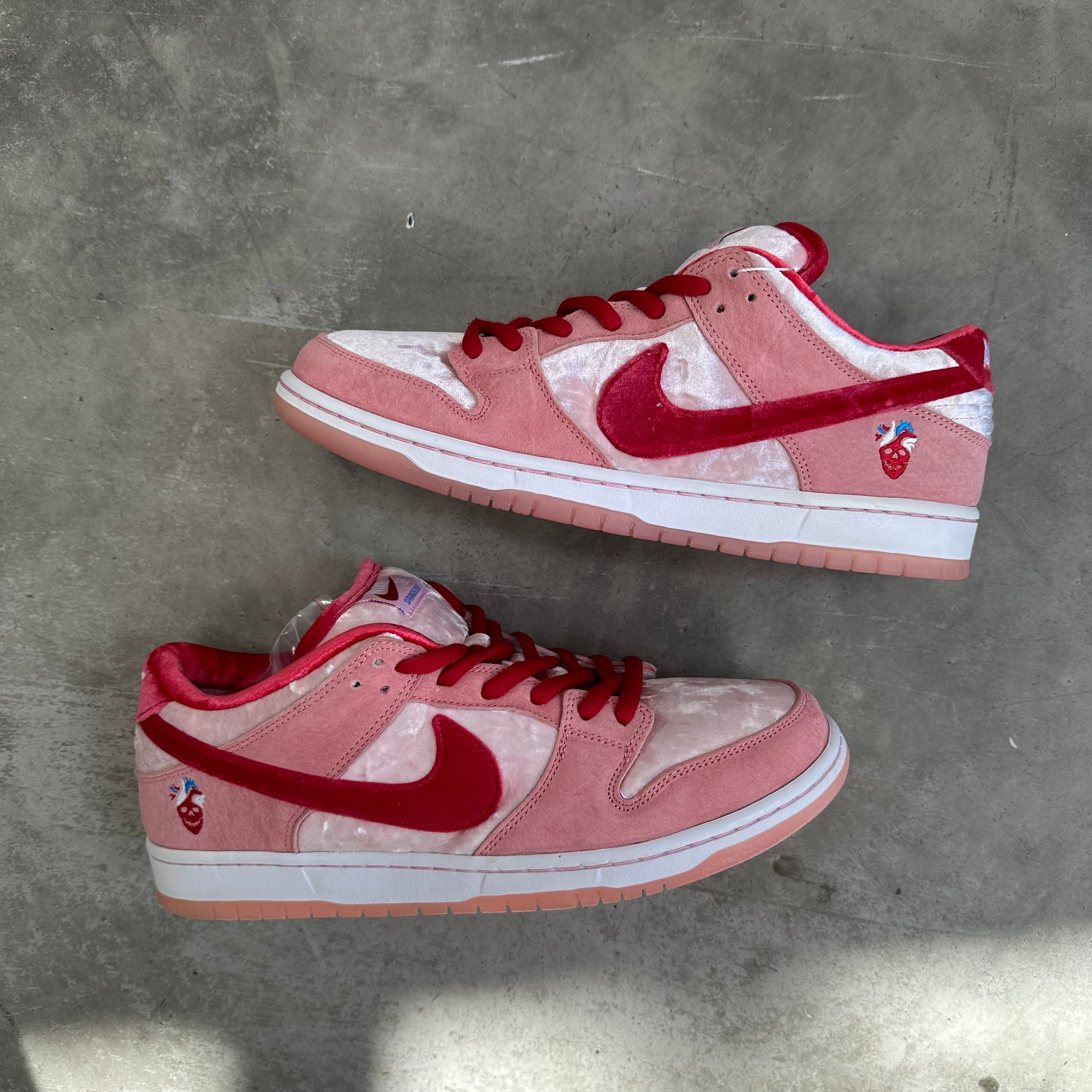 Nike Sneaker Strangelove X Nike Sb Dunk Low Price Nike SB Dunk Low