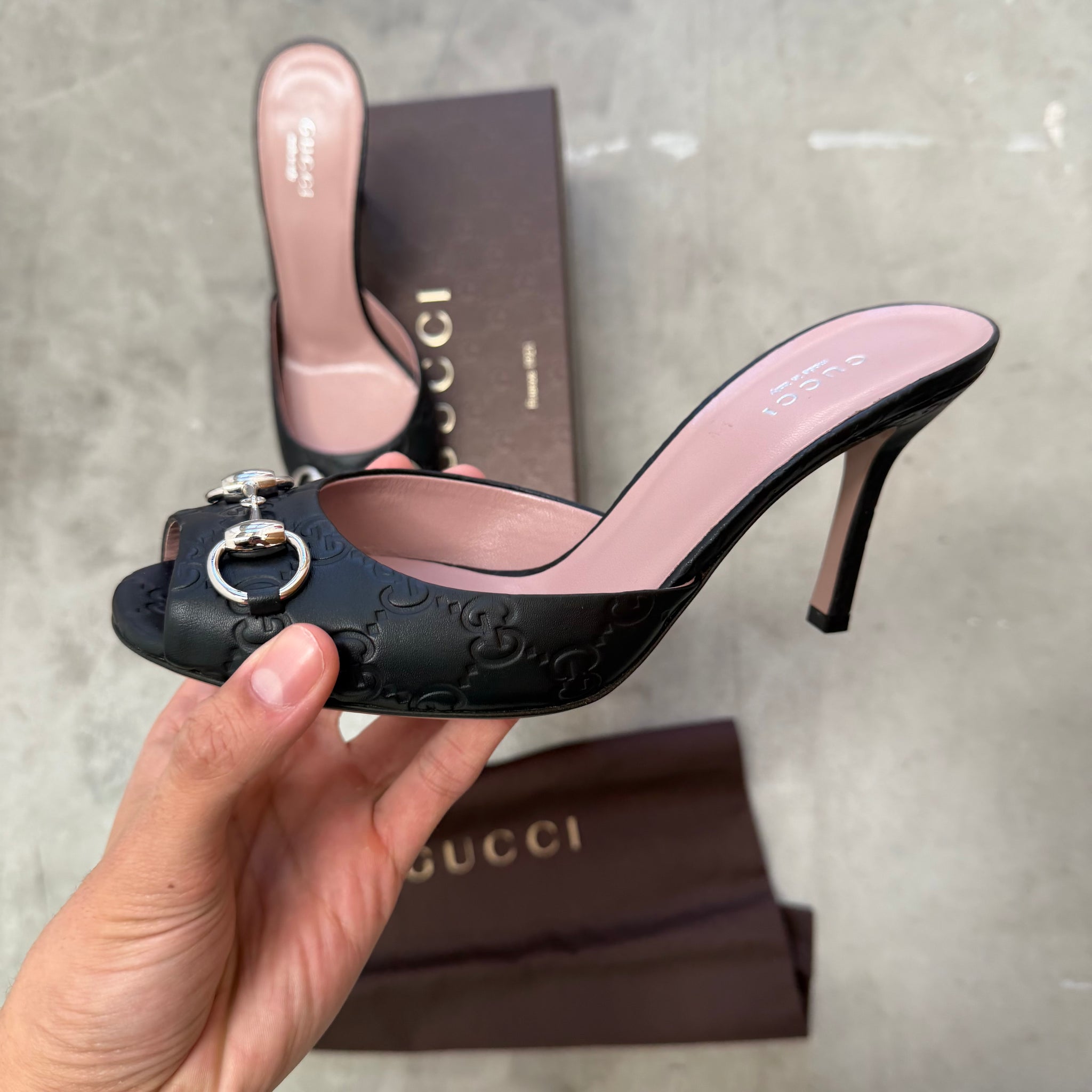 Gucci Black Guccissima Leather Horsebit Heels (Size 37.5)