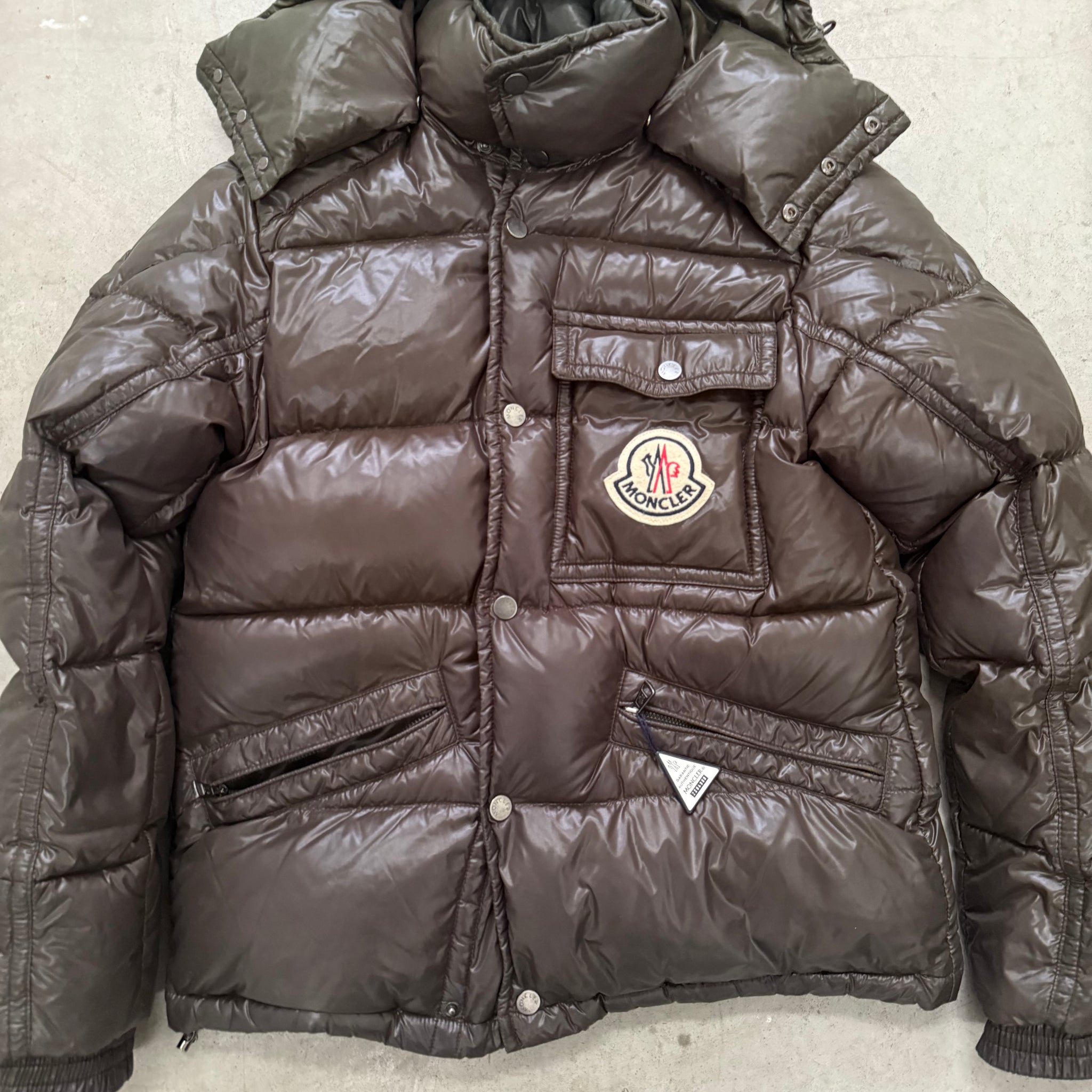 Moncler Khaki Green Classic Puffer Jacket (Size M)