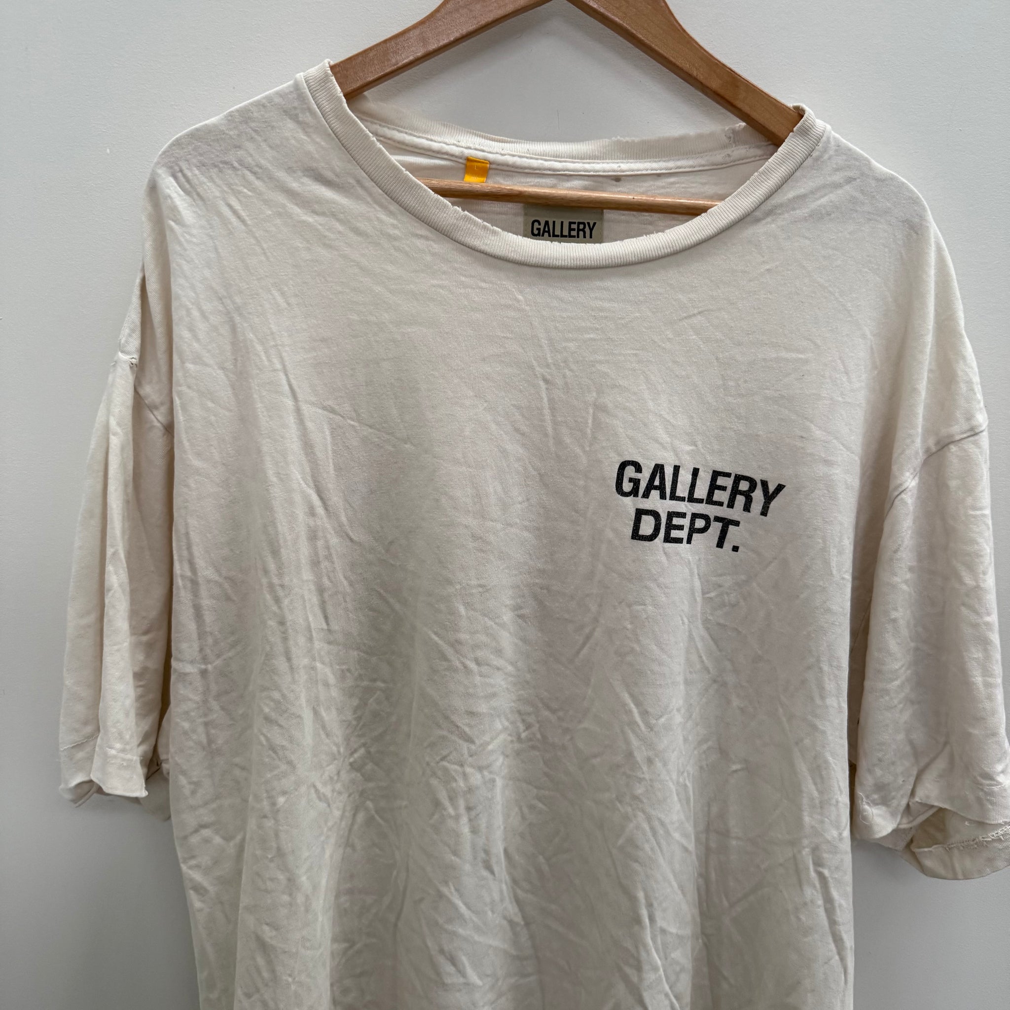 Gallery Dept. Black and Orange Logo Cream T Shirt (Size L)
