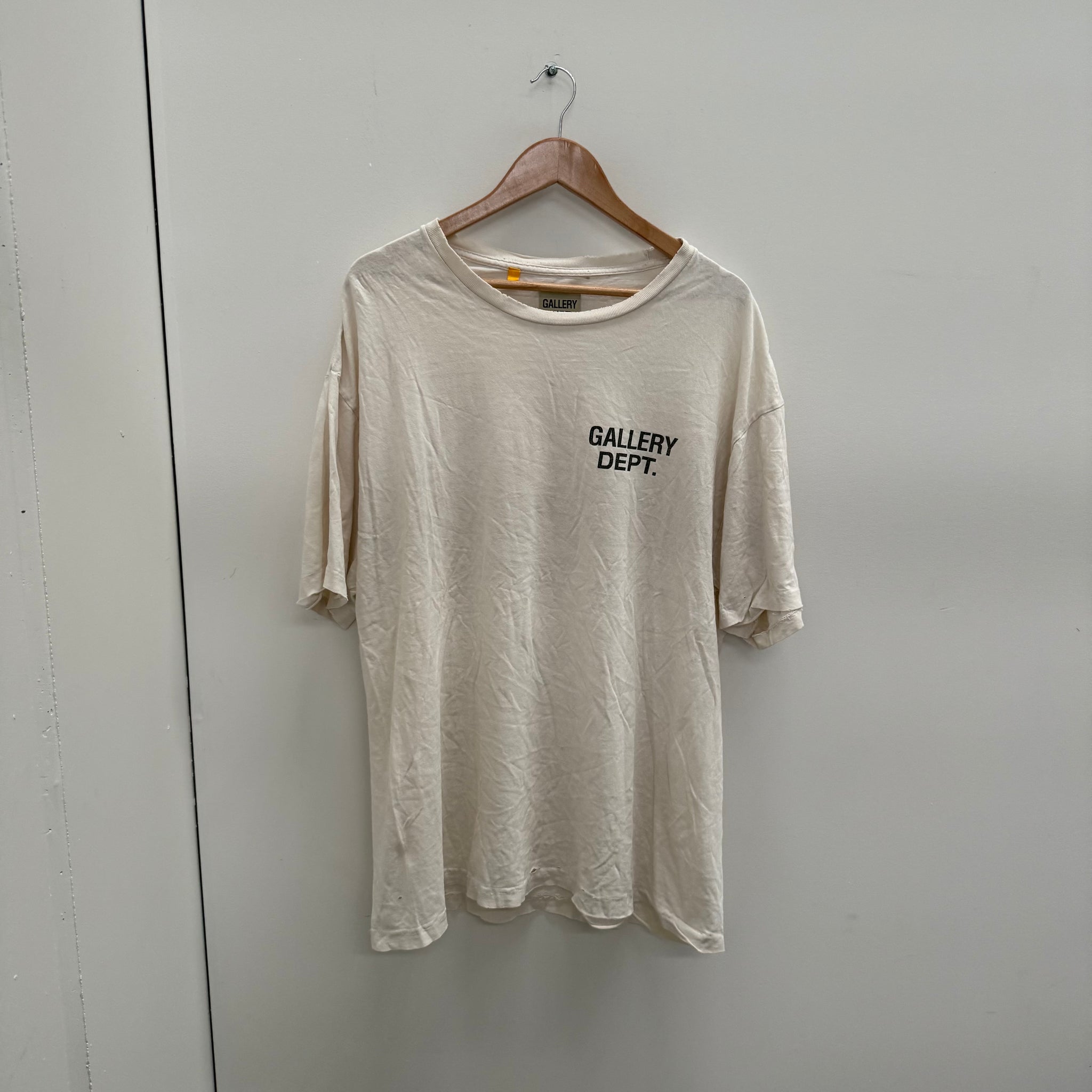 Gallery Dept. Black and Orange Logo Cream T Shirt (Size L)