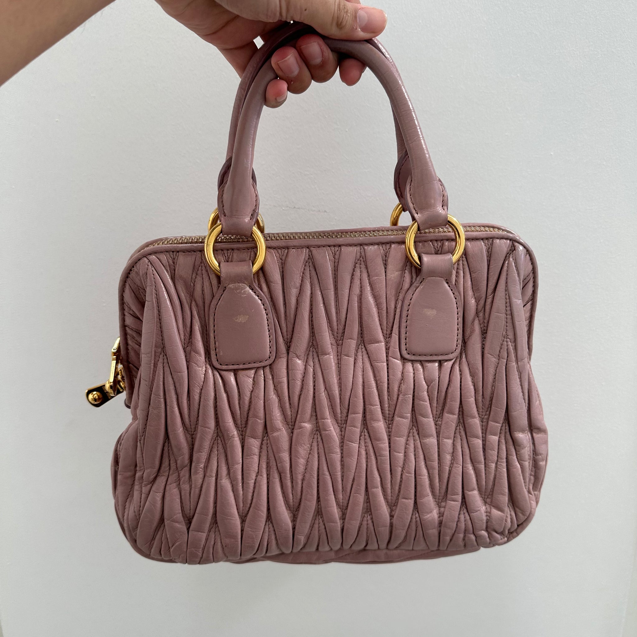 Miu Miu Wrinkle Hand Bag Leather Pink