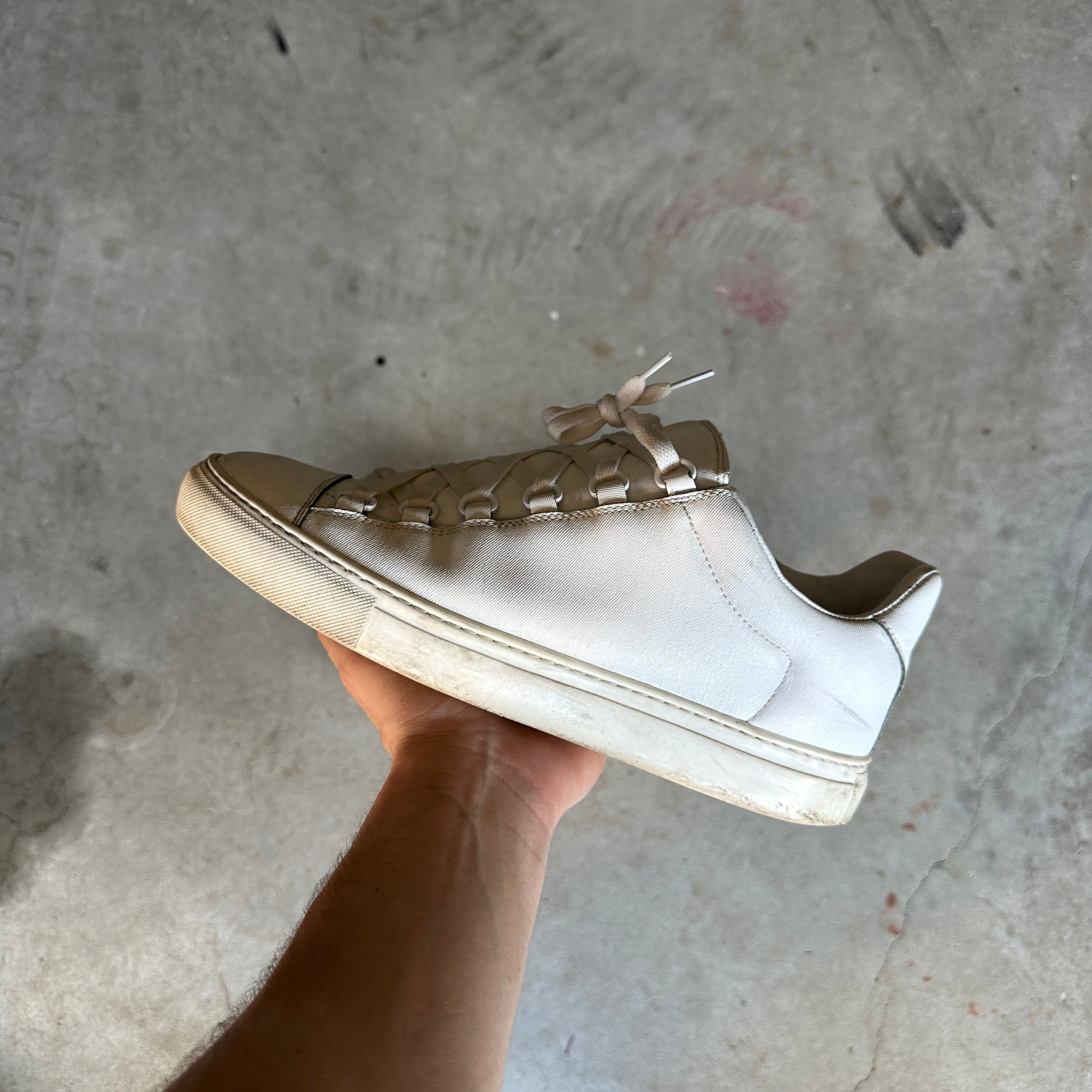 Balenciaga Arena Low White Canvas (EU 41 / US8)