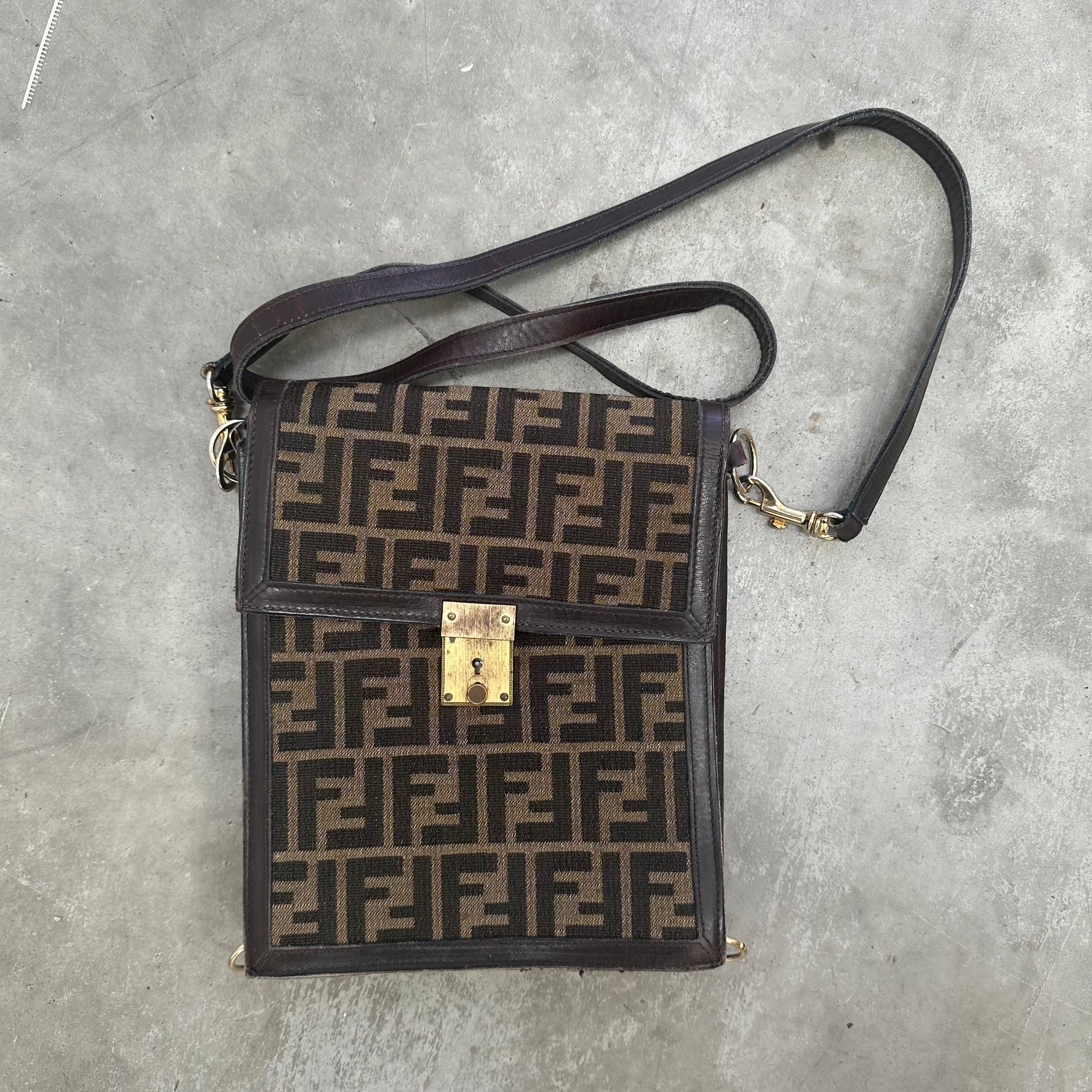 Fendi shoulder bag vintage best sale