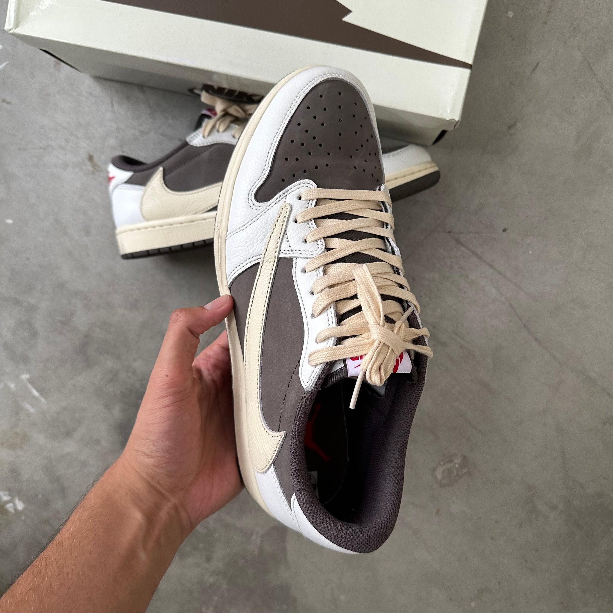 Nike Jordan 1 Retro Low Travis Scott Reverse Mocha (US11)