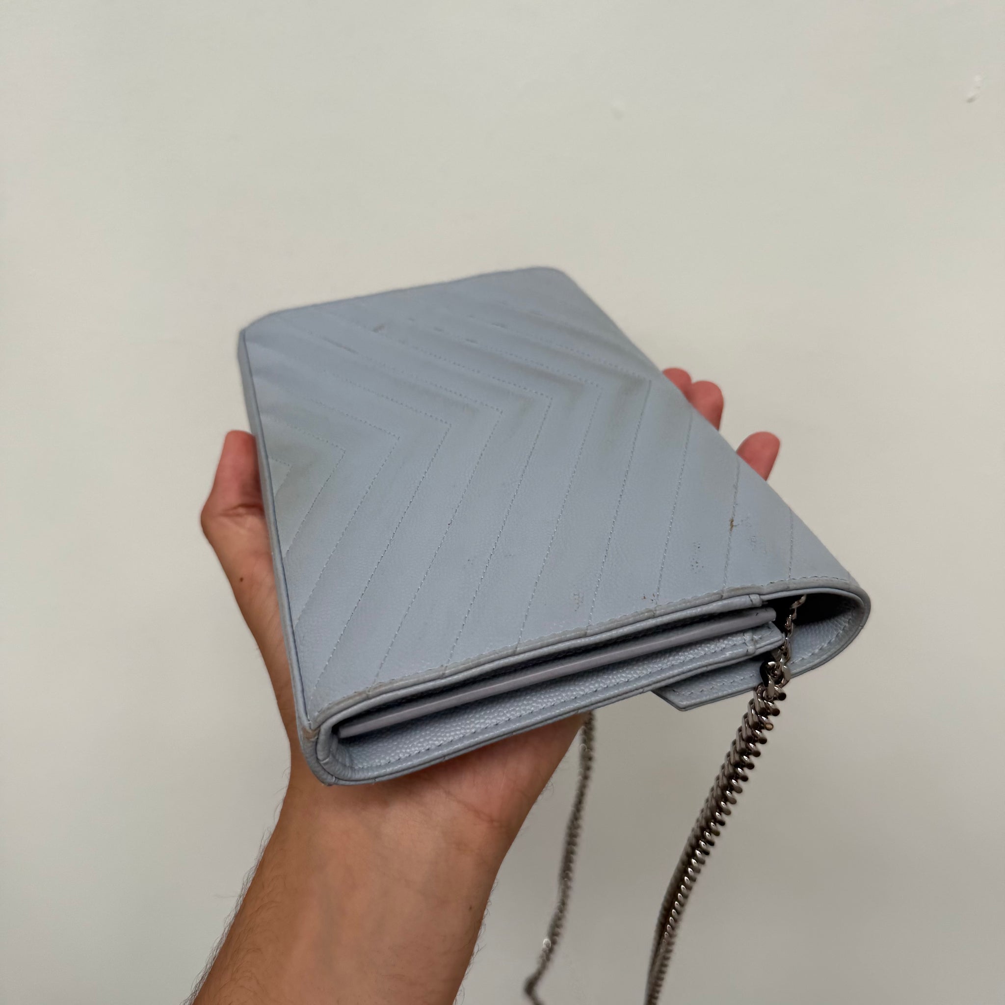 Saint Laurent Grain De Poudre Matelasse Chevron Monogram Chain Wallet