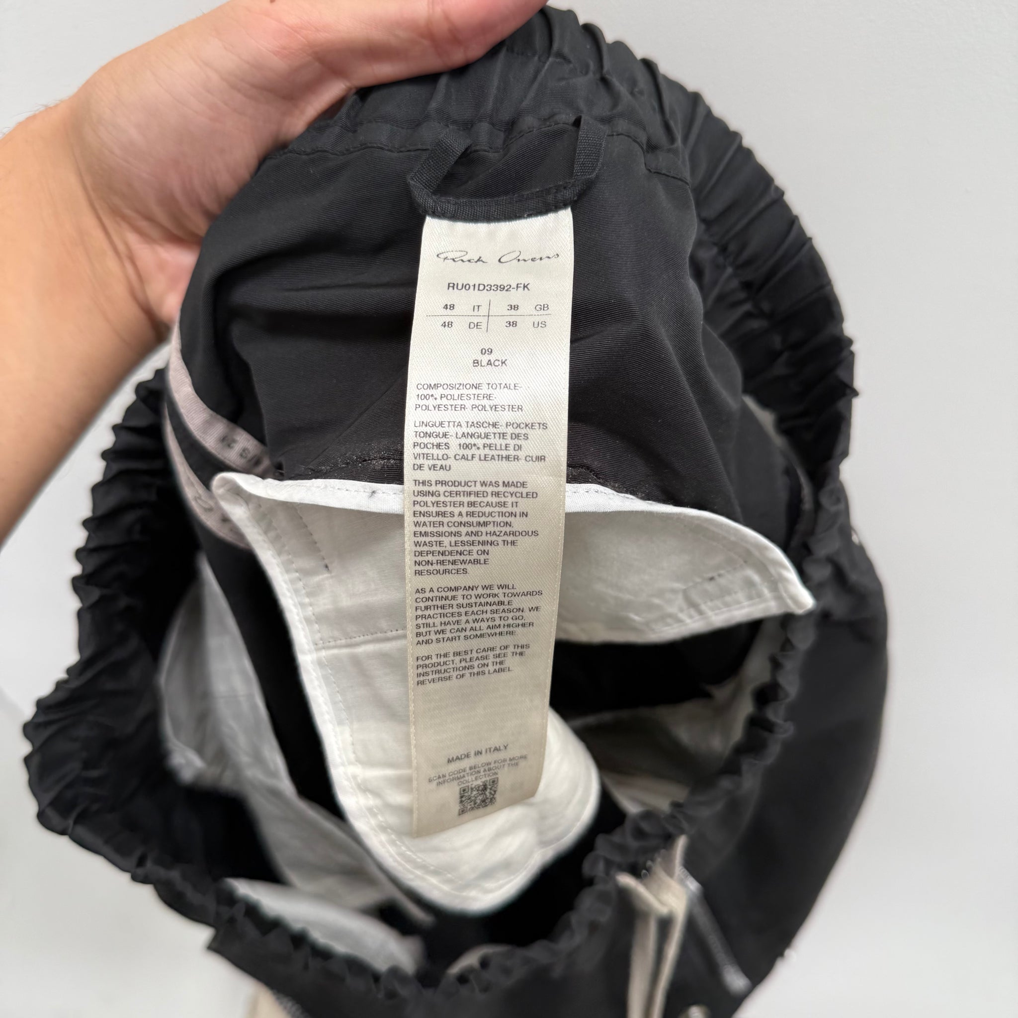Rick Owens FW24 Bauhaus Bela Shorts In Black (Size 48)