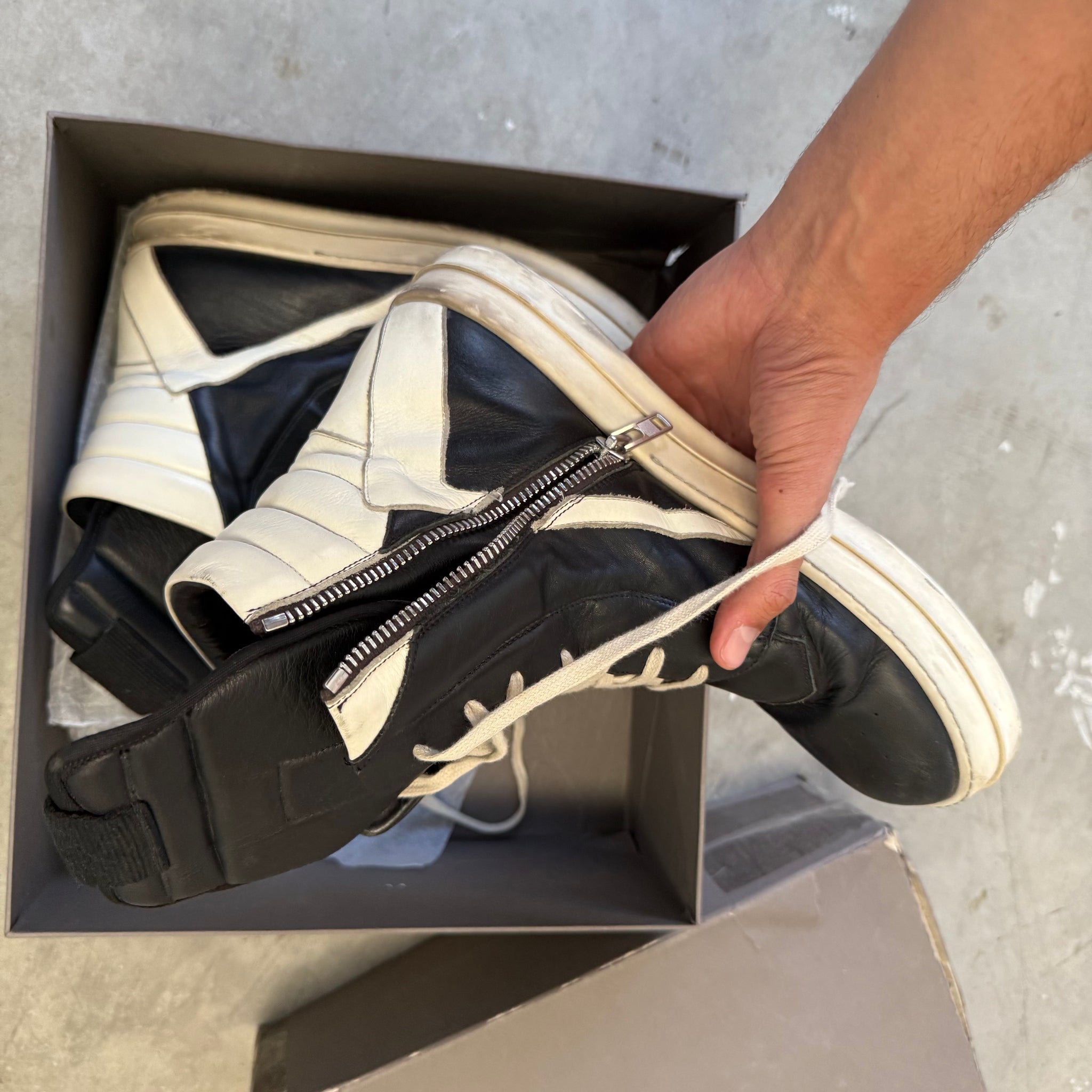 Geobaskets Box Rick Owens Geobaskets Two Tone Sneakers (EU45) – Curated by Charbel