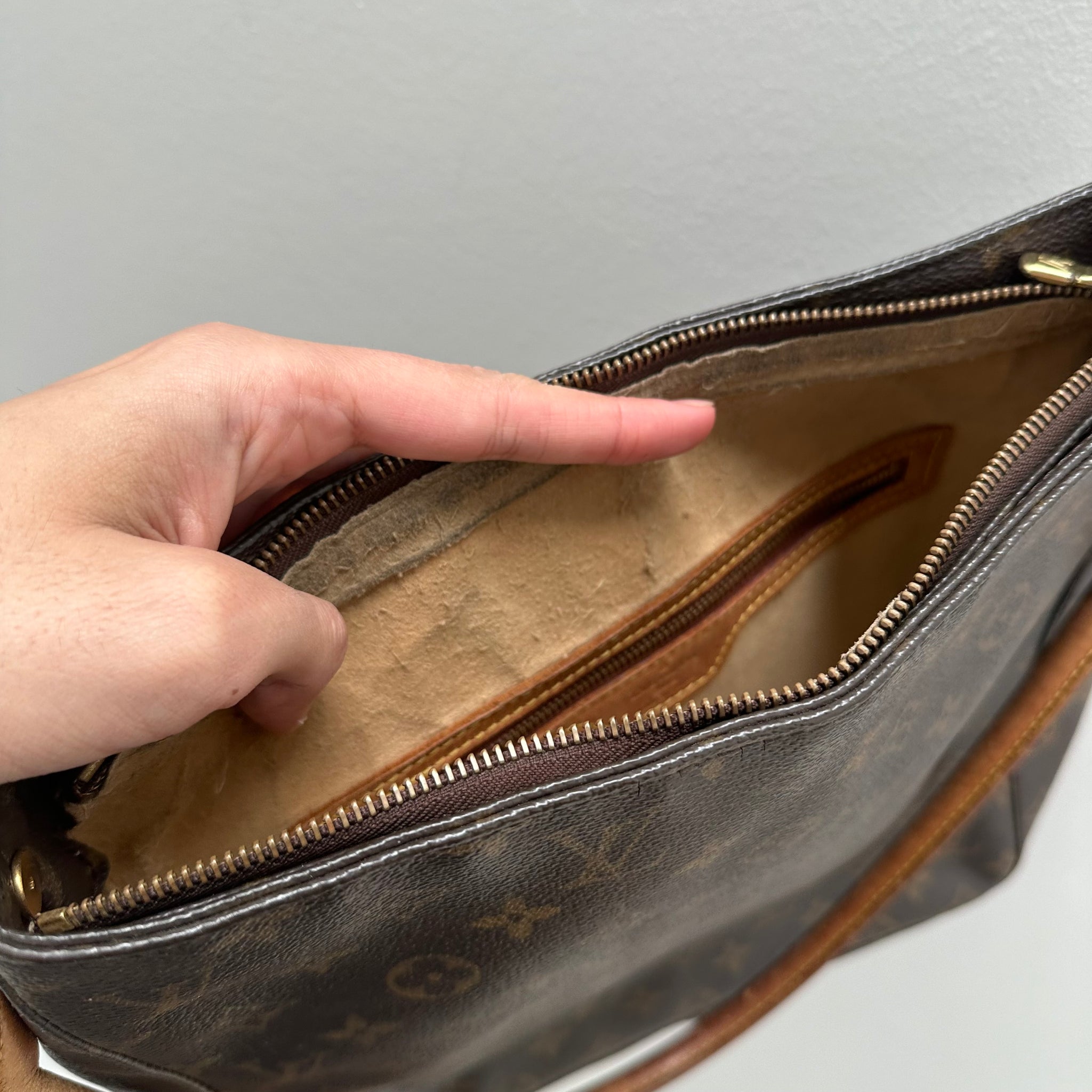 Louis Vuitton Monogram Looping GM Shoulder Bag