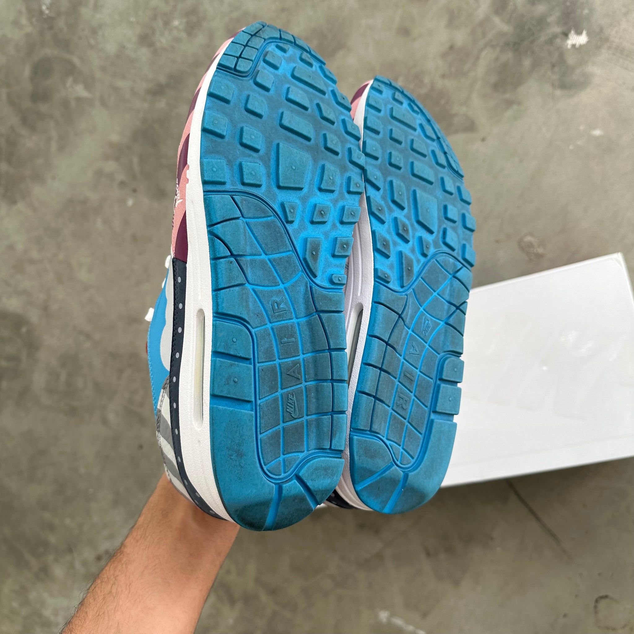 Outsole Nike Air Max Parra Friends And Family Parra X Dunk Low SB