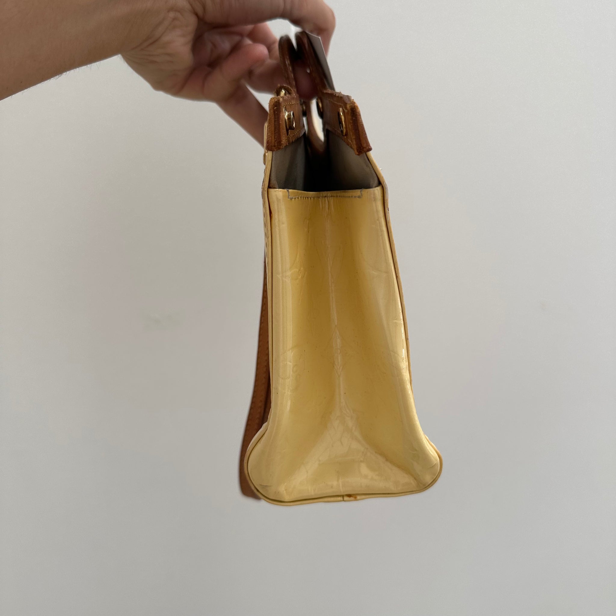 Louis Vuitton Cream Monogram Vernis Roxbury Drive Bag with Strap