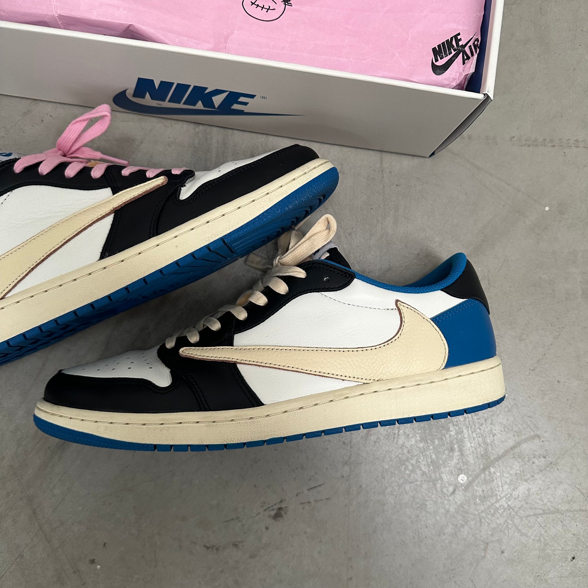 Nike Jordan 1 Retro Low OG SP Fragment x Travis Scott (US12)