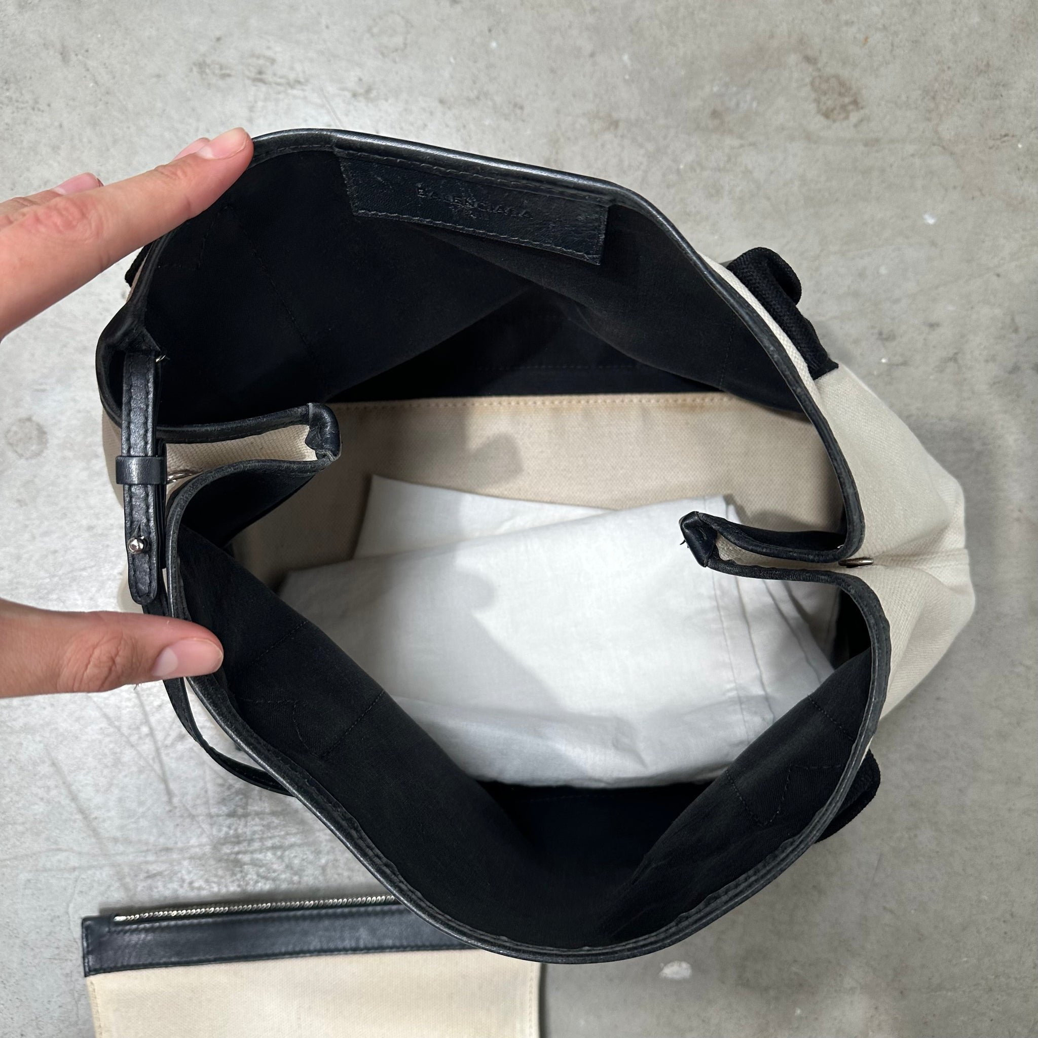 Balenciaga Cabas Tote Bag White/Black