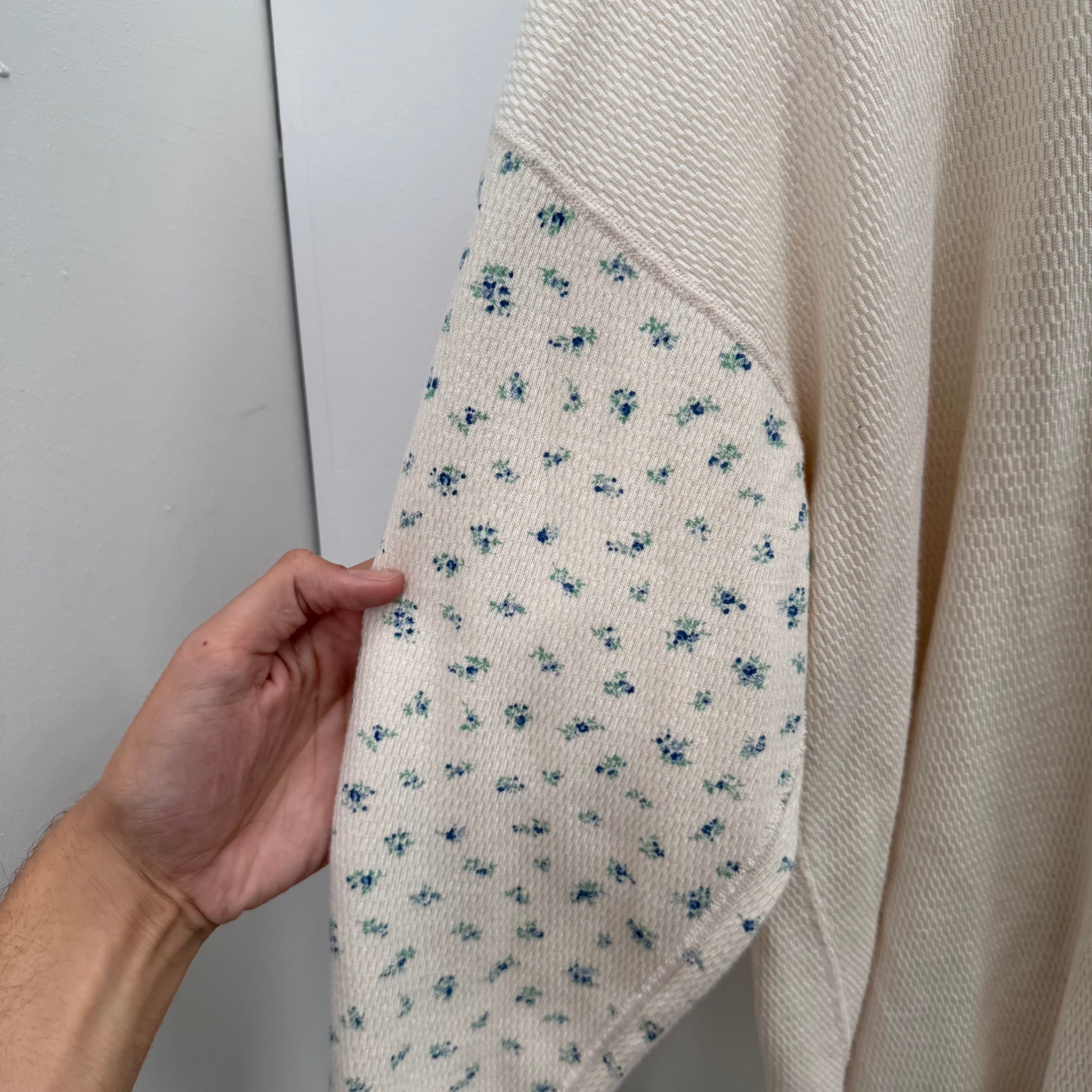 Kapital Blue Flowers Thermal Crewneck (Size 4 L/XL)