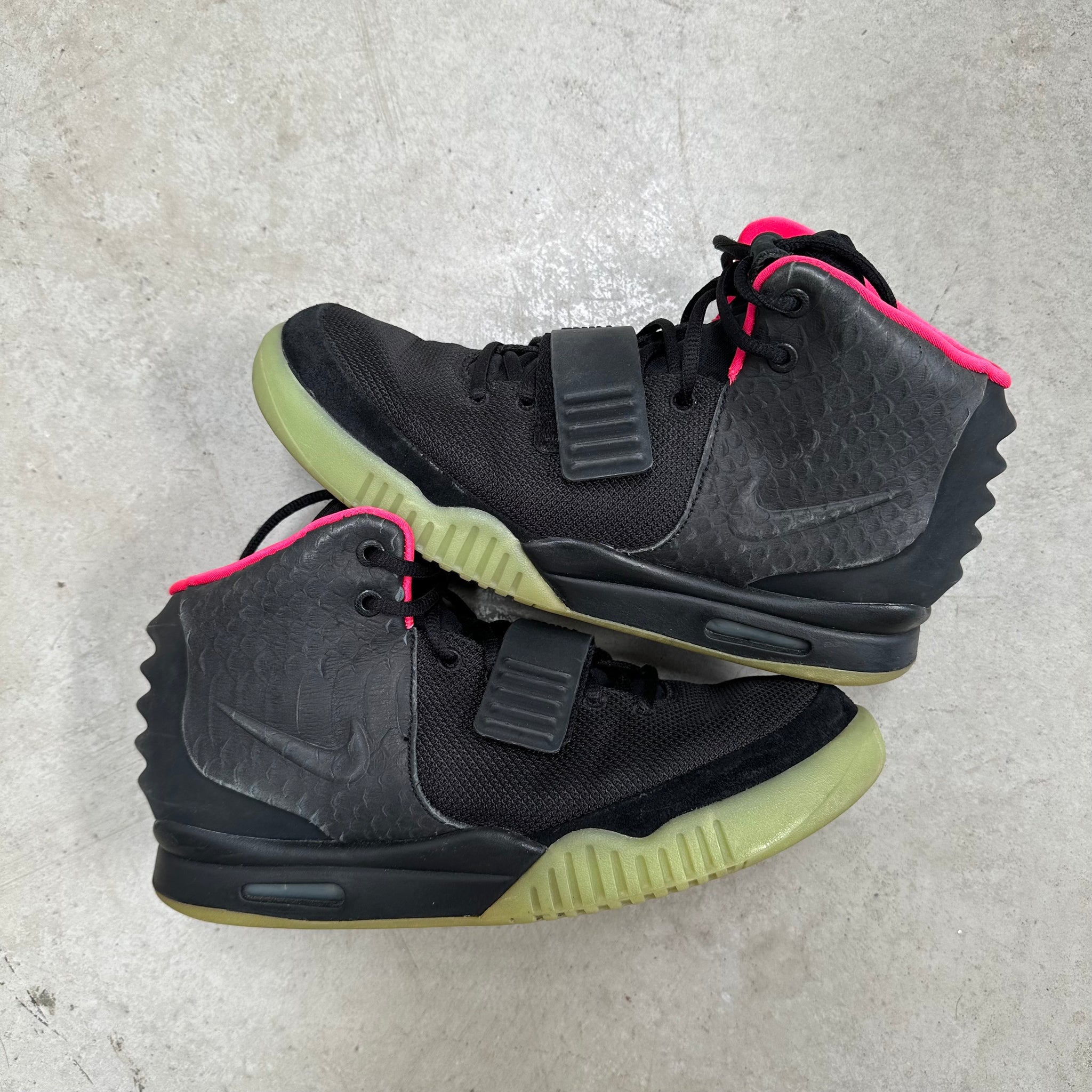 Air yeezy 2 solar online