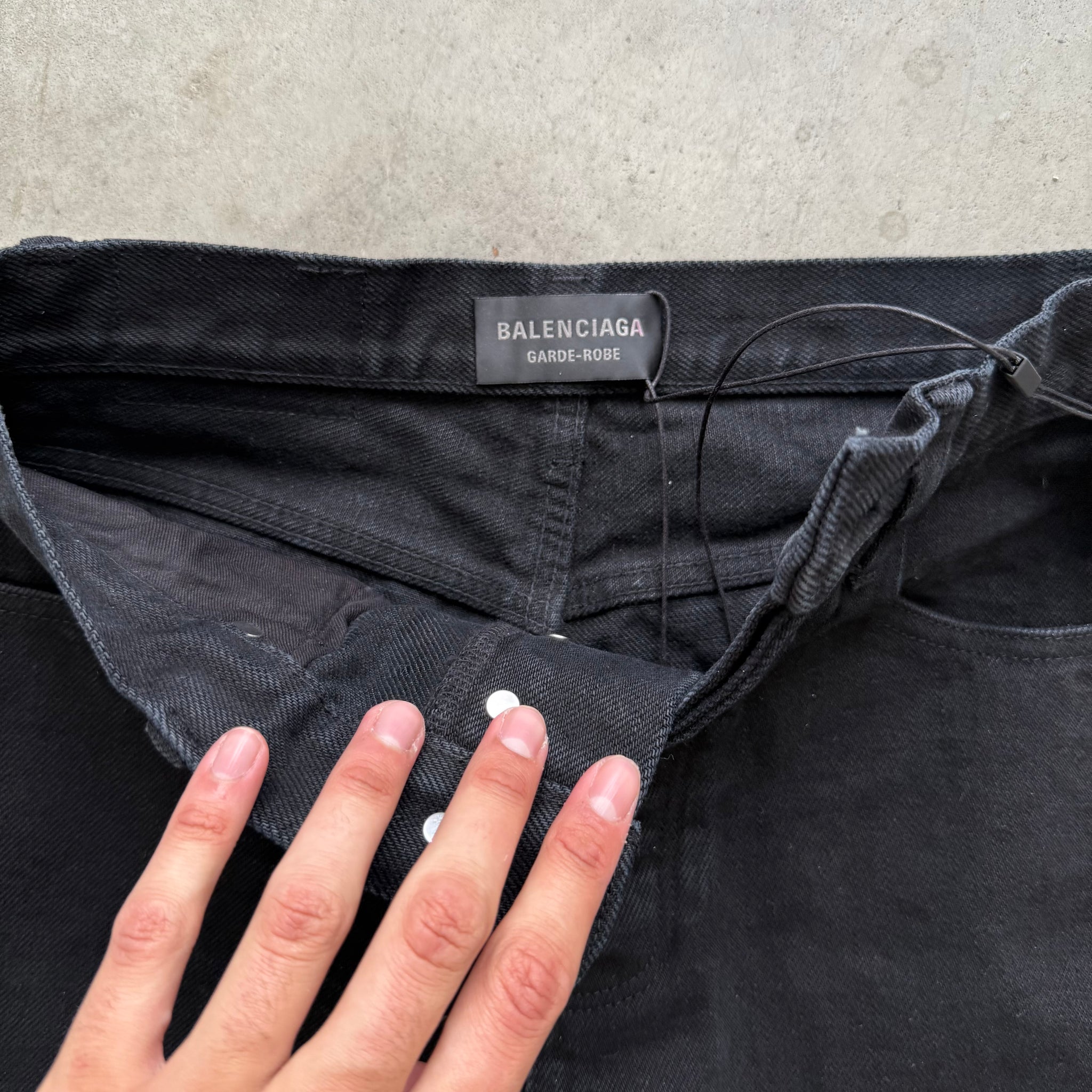 Balenciaga Garde-Robe Relaxed Jeans Black (Size 28)