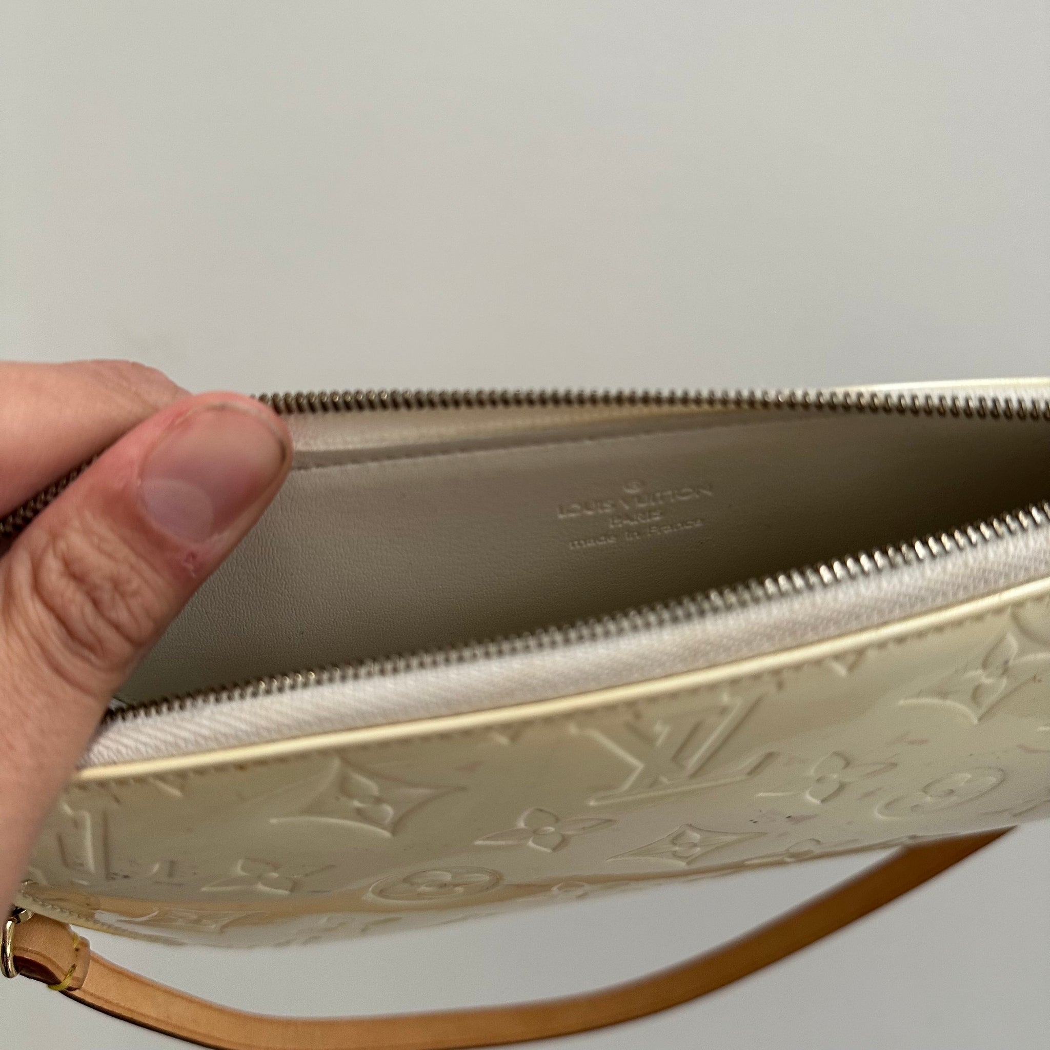 Louis Vuitton Vernis Lexington Accessory Shoulder Bag