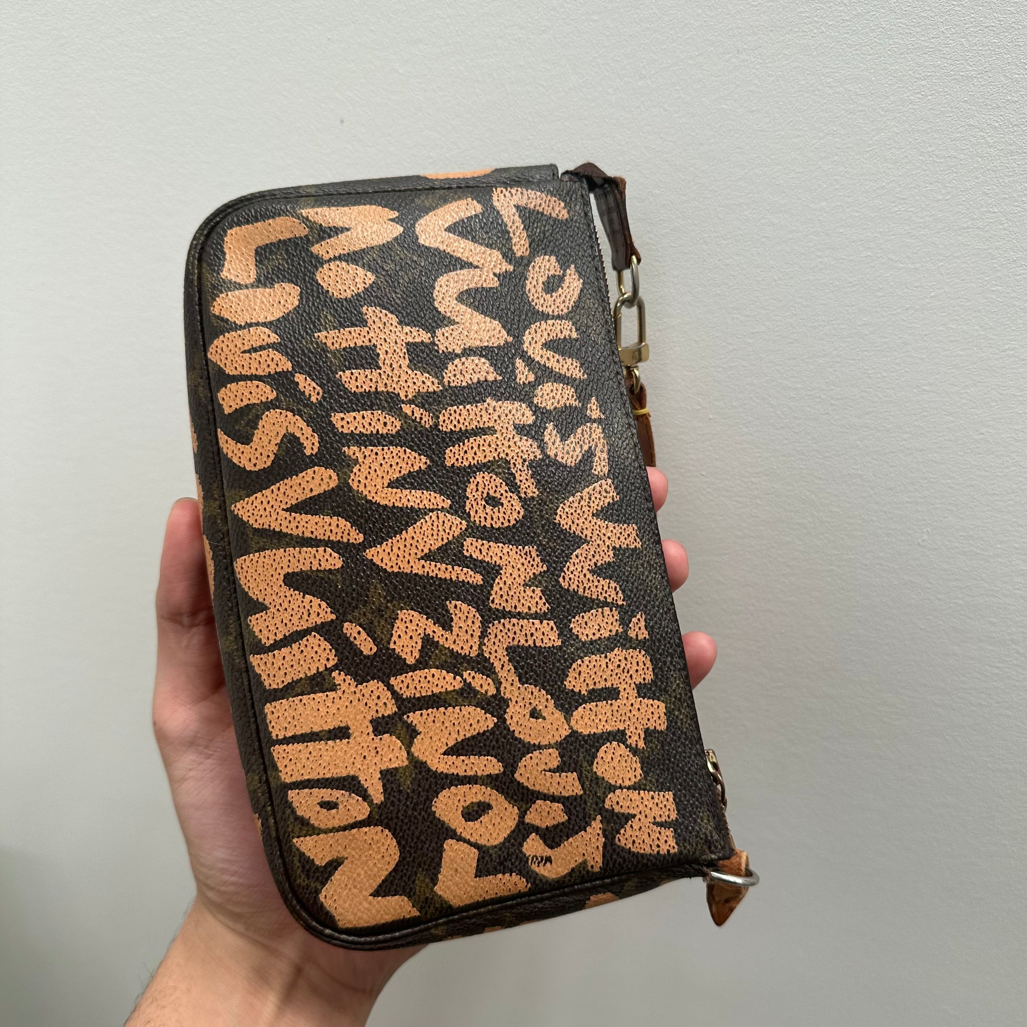 Louis Vuitton X Stephen Sprouse Graffiti Monogram Pochette Bag