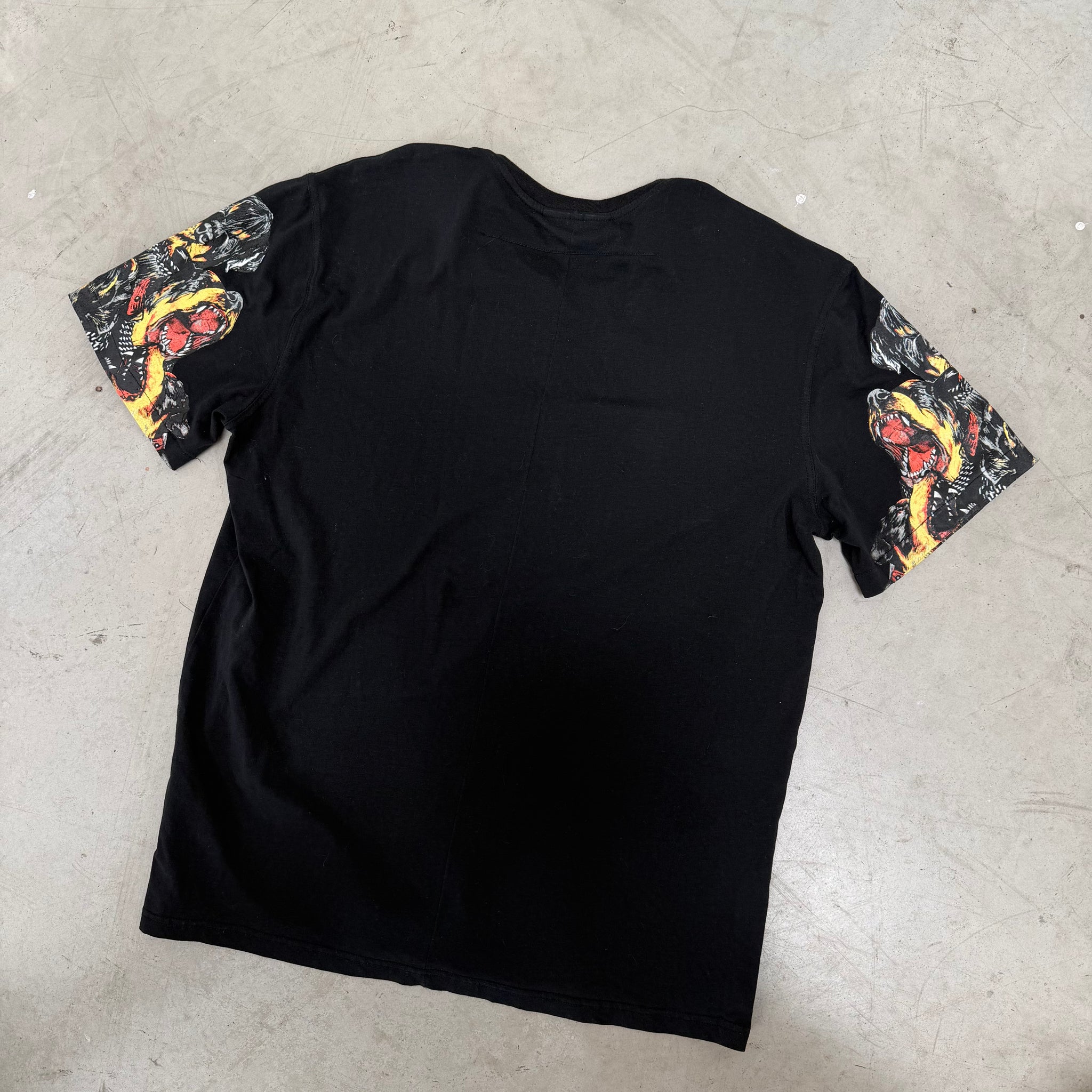 Givenchy Rottweiler Graphic Sleeve T Shirt Black (Size XL)