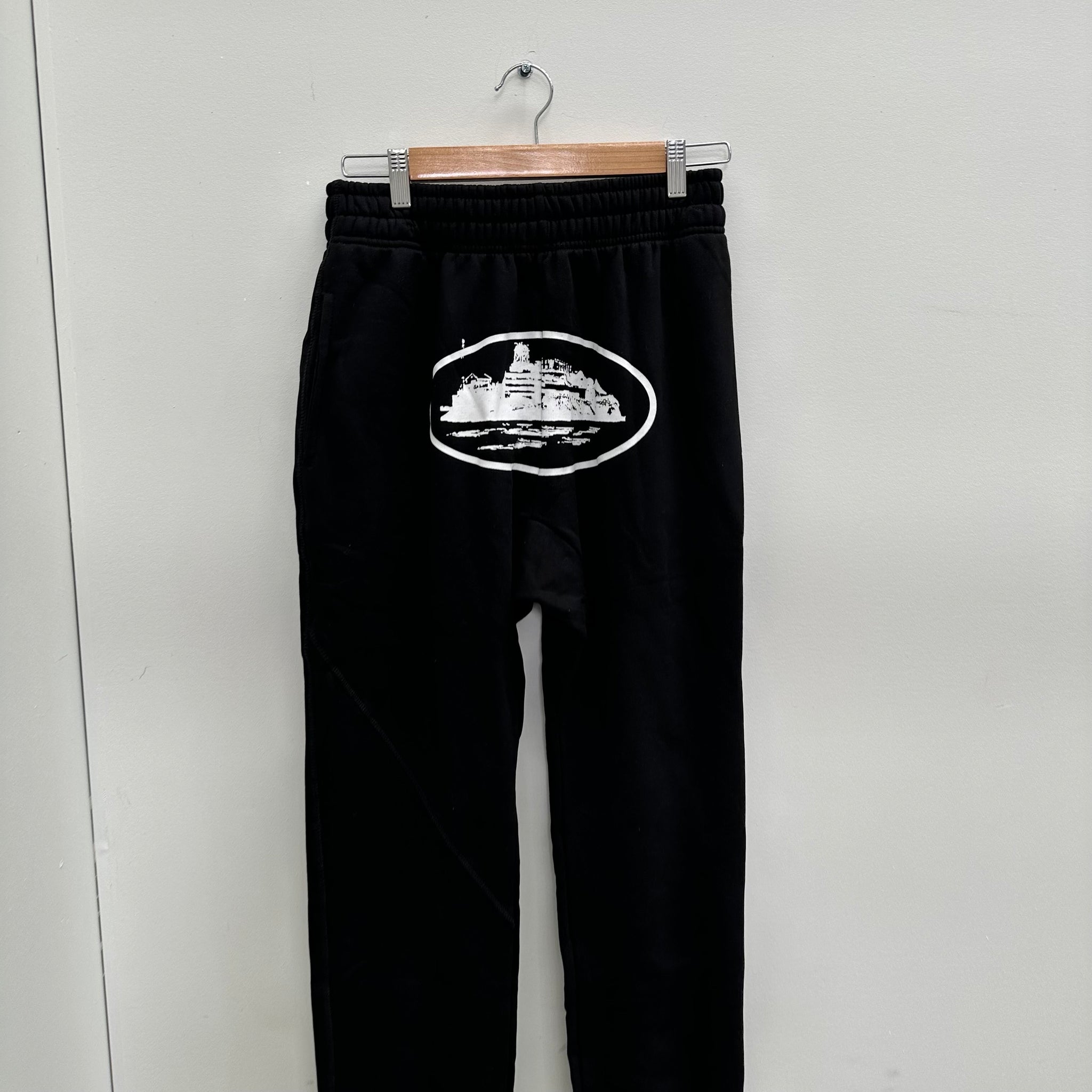 Corteiz Alcatraz Sweatpants Black White (Size S)