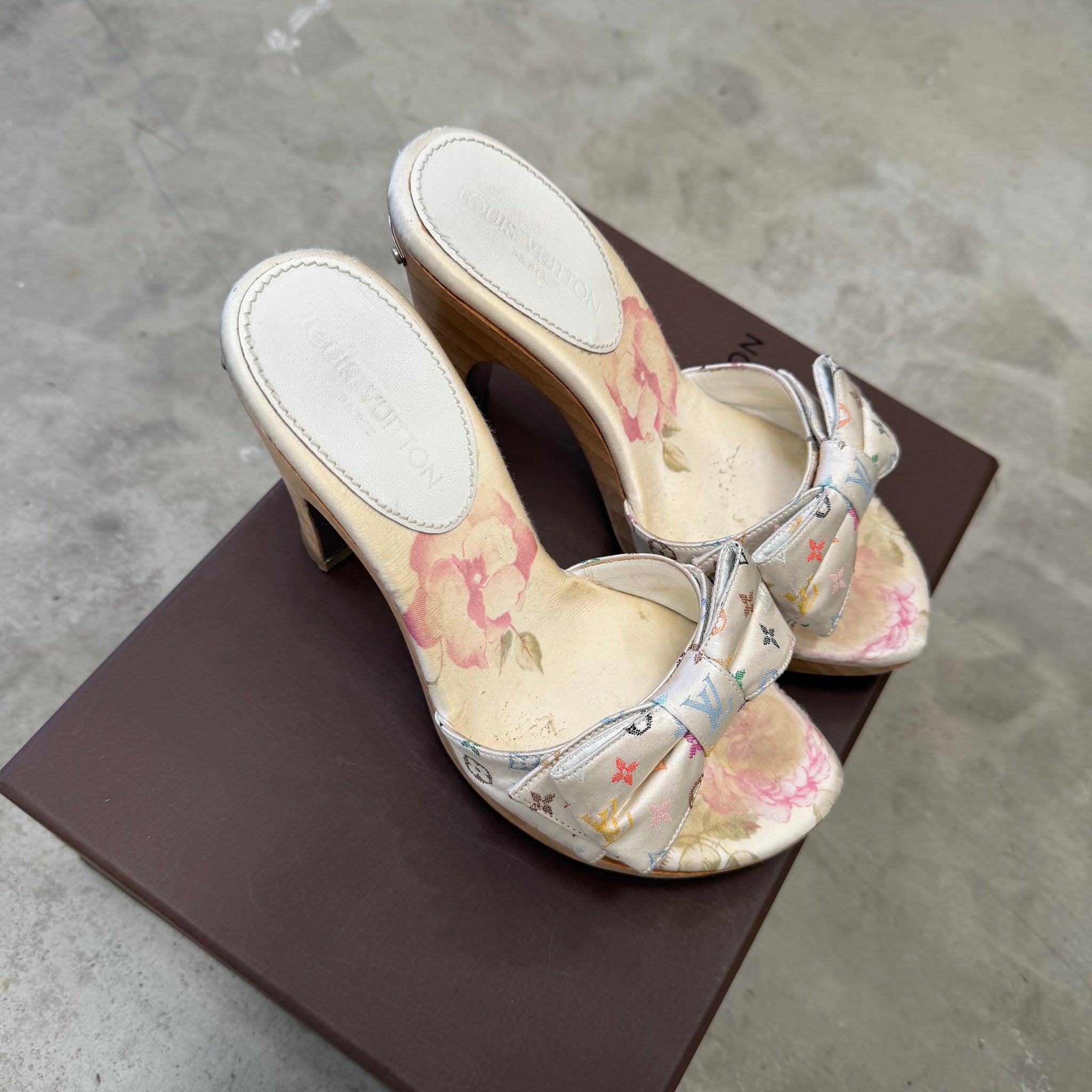 Louis Vuitton Takashi Murakami Satin Multicolour Heels (Size 34.5)