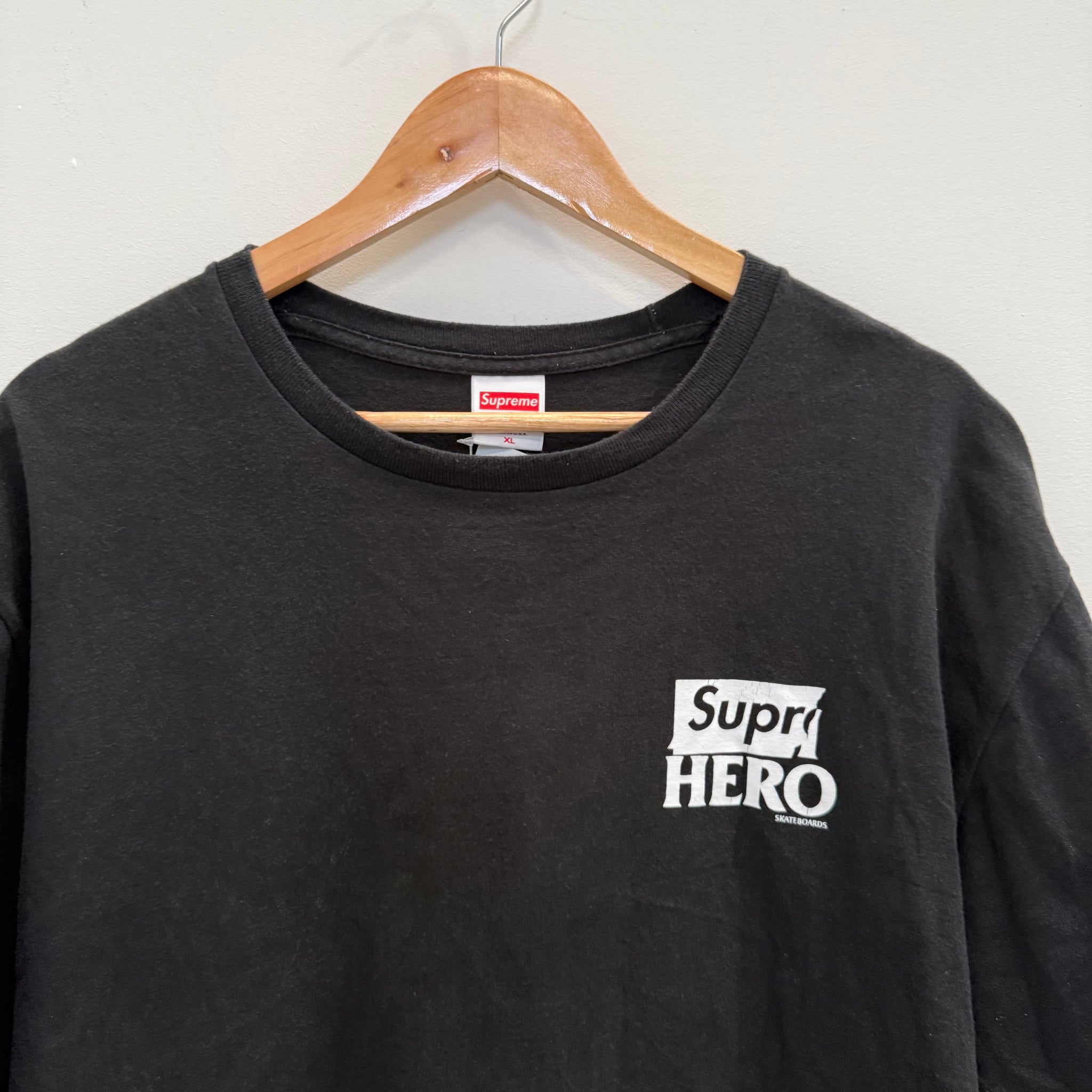 Supreme Hero T Shirt Black (Size XL)