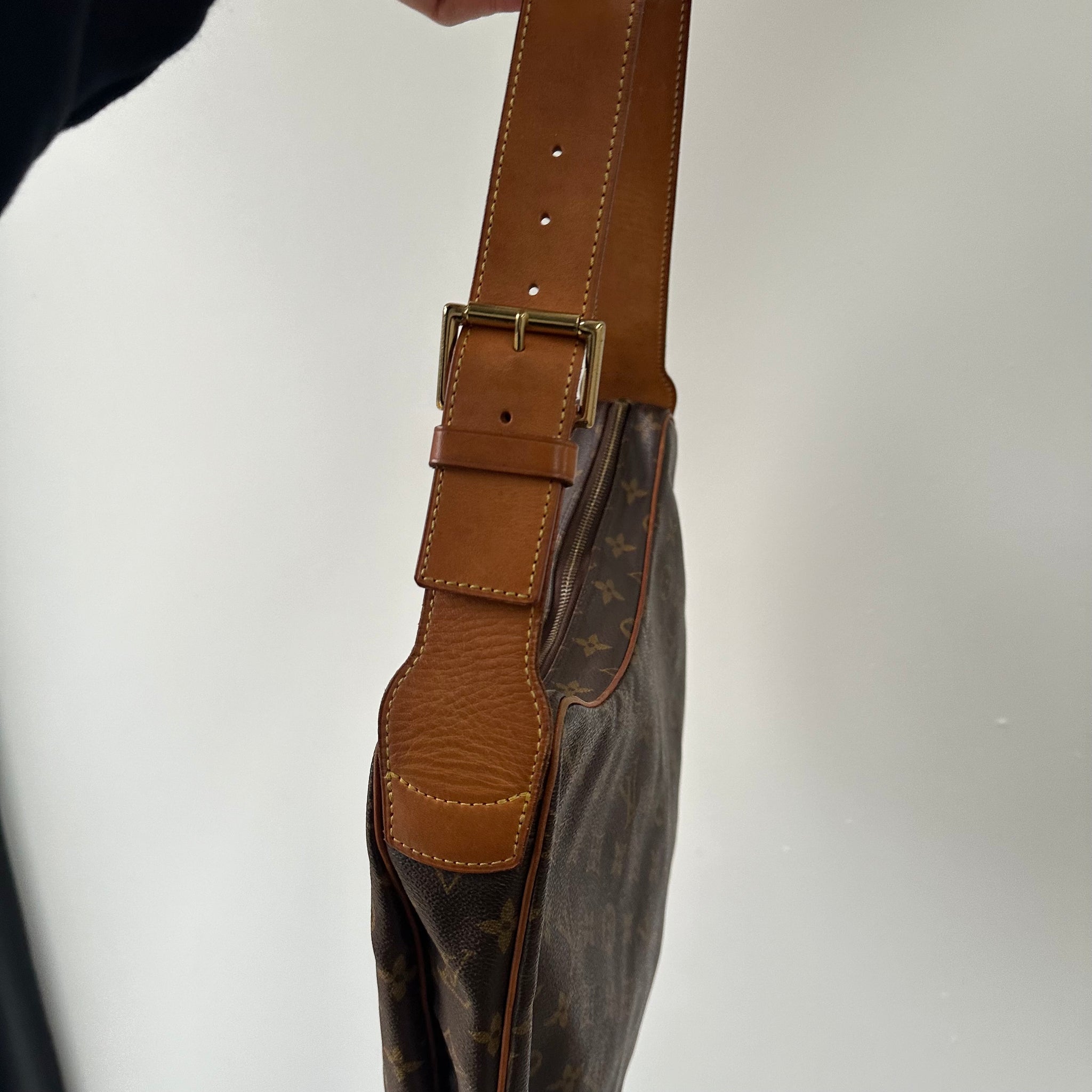 Louis Vuitton Monogram Croissant GM Shoulder Bag
