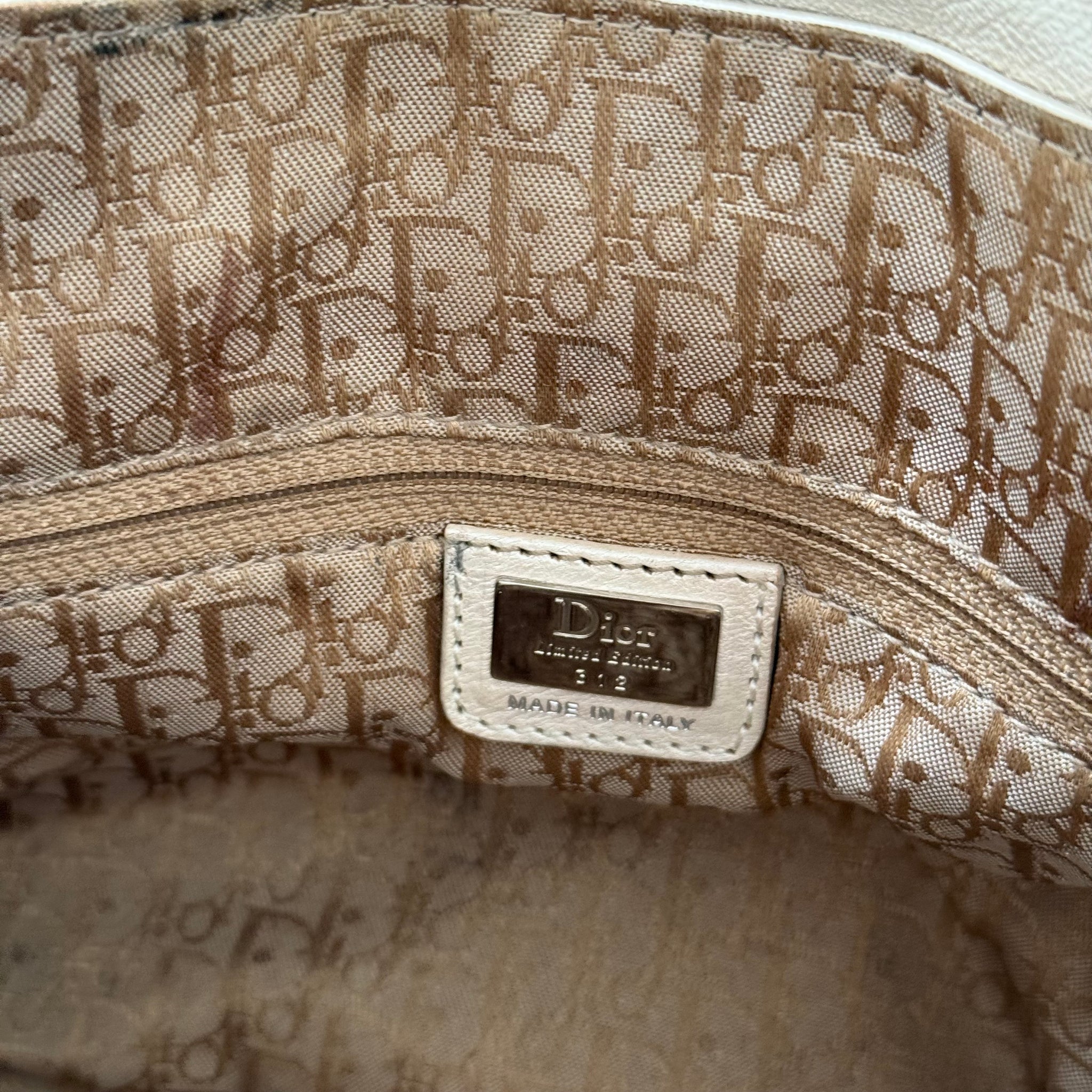 Dior White Leather Gaucho Double Saddle Shoulder Bag (2006)