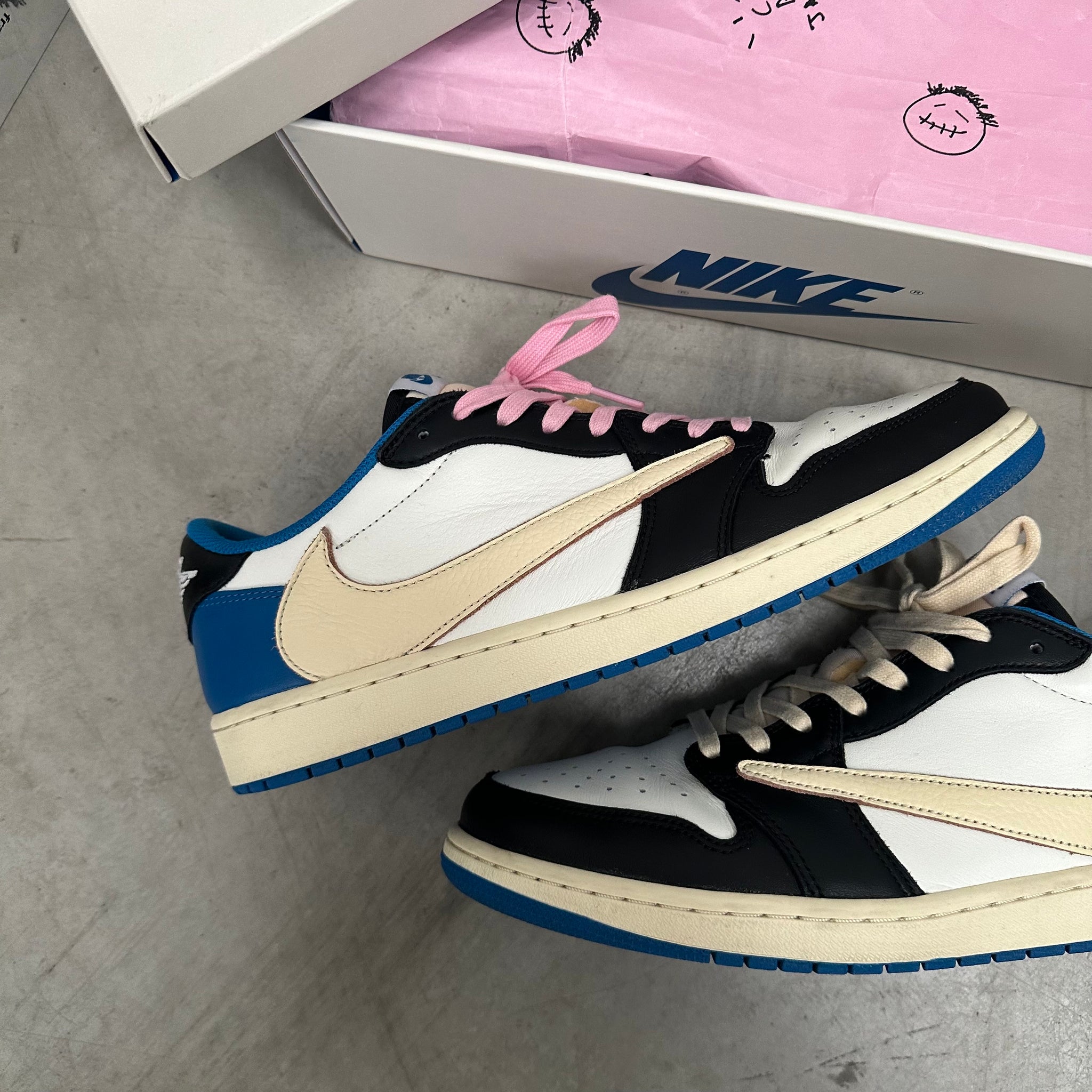 Nike Jordan 1 Retro Low OG SP Fragment x Travis Scott (US12)