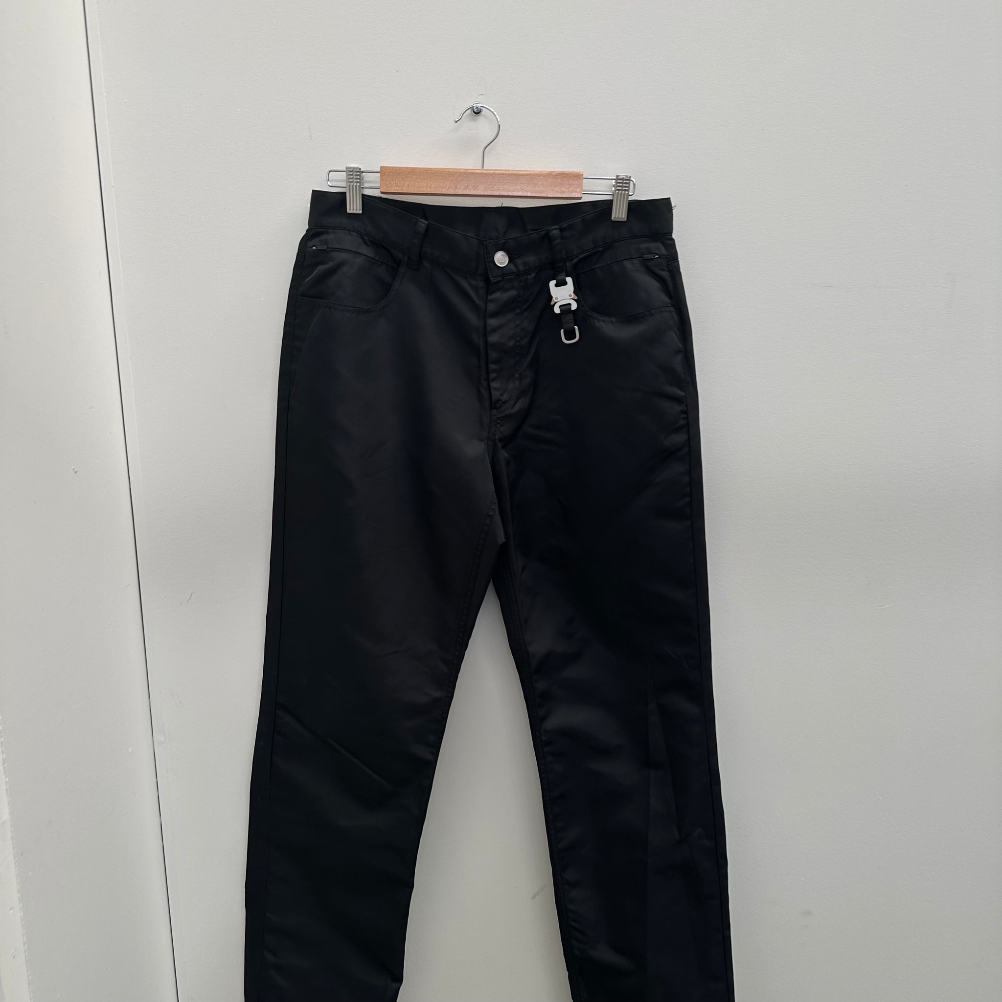 1017 ALYX 9SM Buckle Detailed Straight Leg Pants