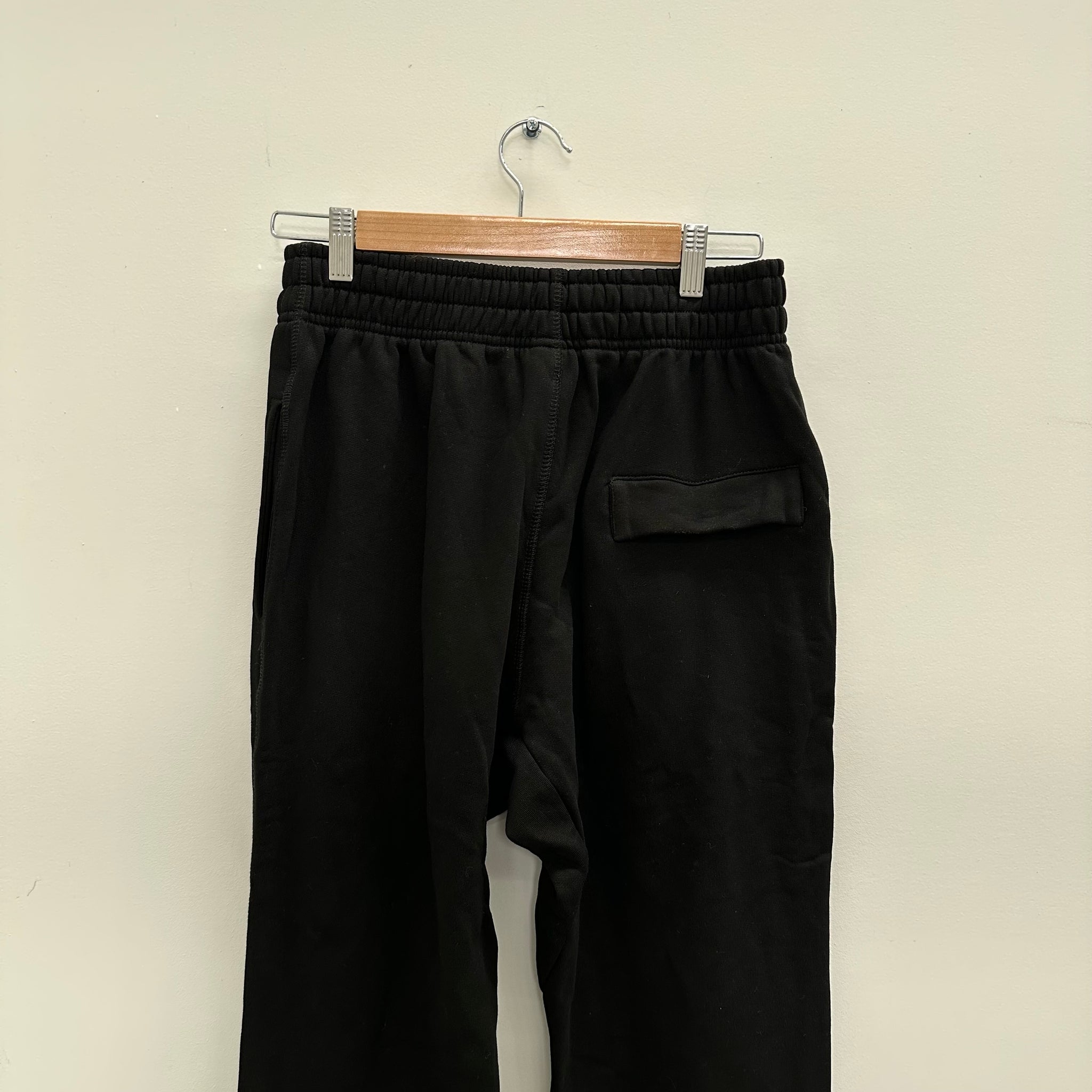 Corteiz Alcatraz Sweatpants Black White (Size S)