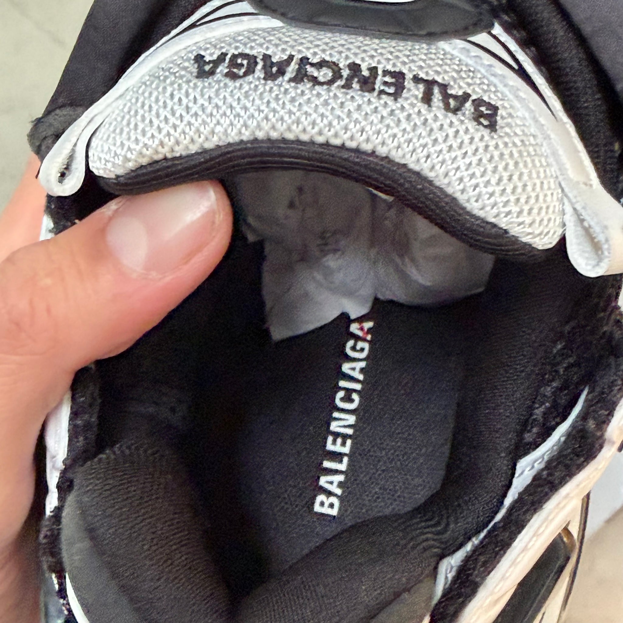 Balenciaga Black White Runner Sneaker (EU44/US11)