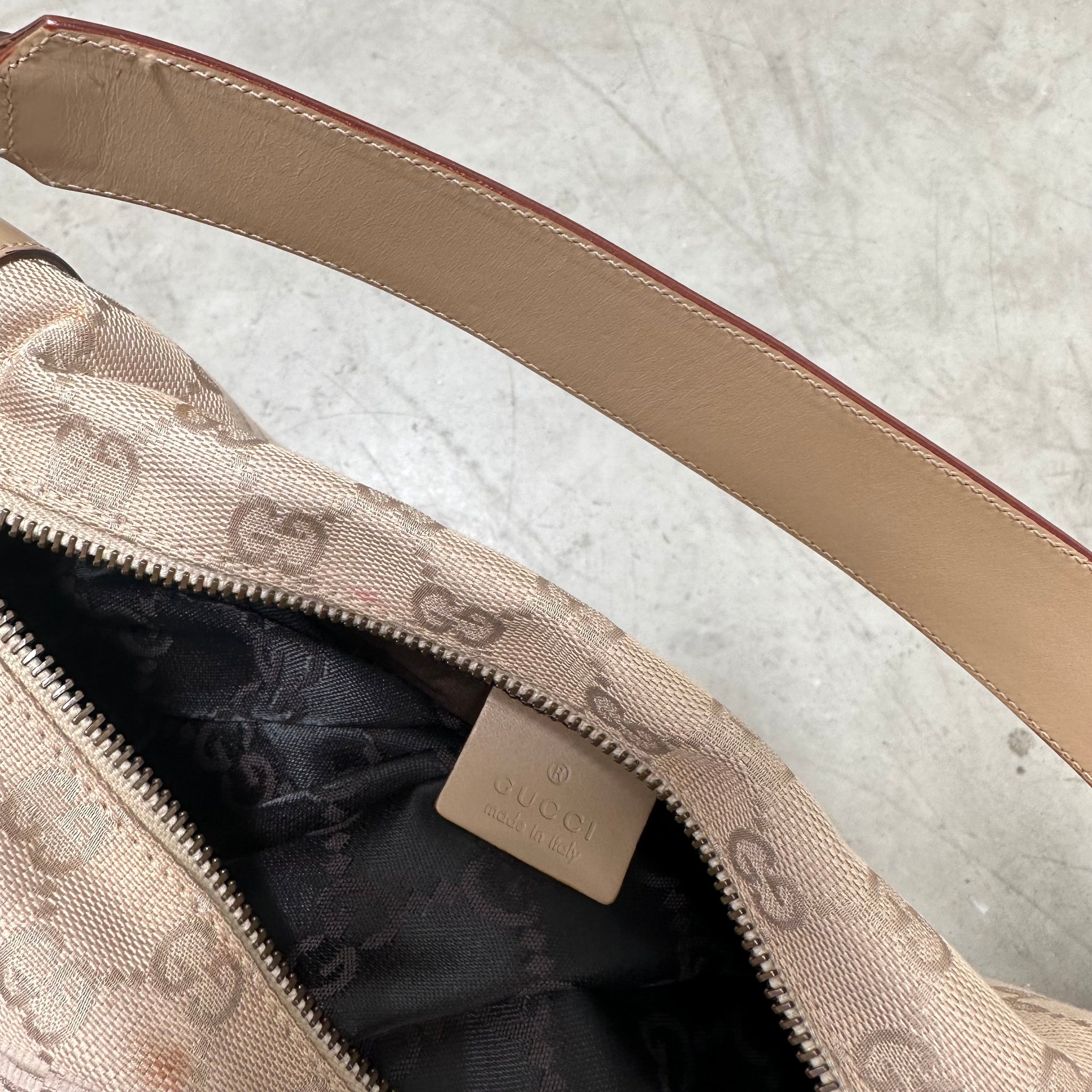 Gucci Beige GG Logo Shoulder Bag
