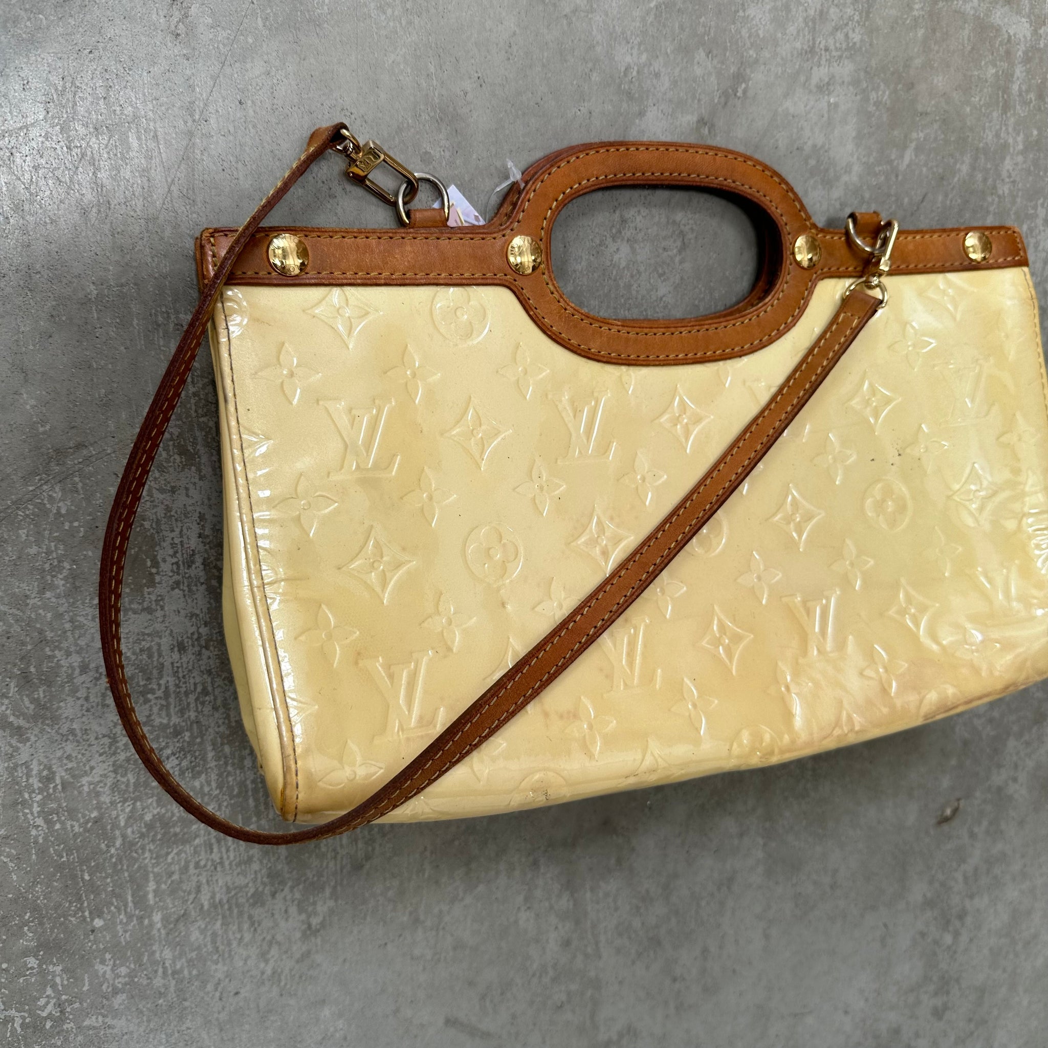 Louis Vuitton Cream Monogram Vernis Roxbury Drive Bag with Strap