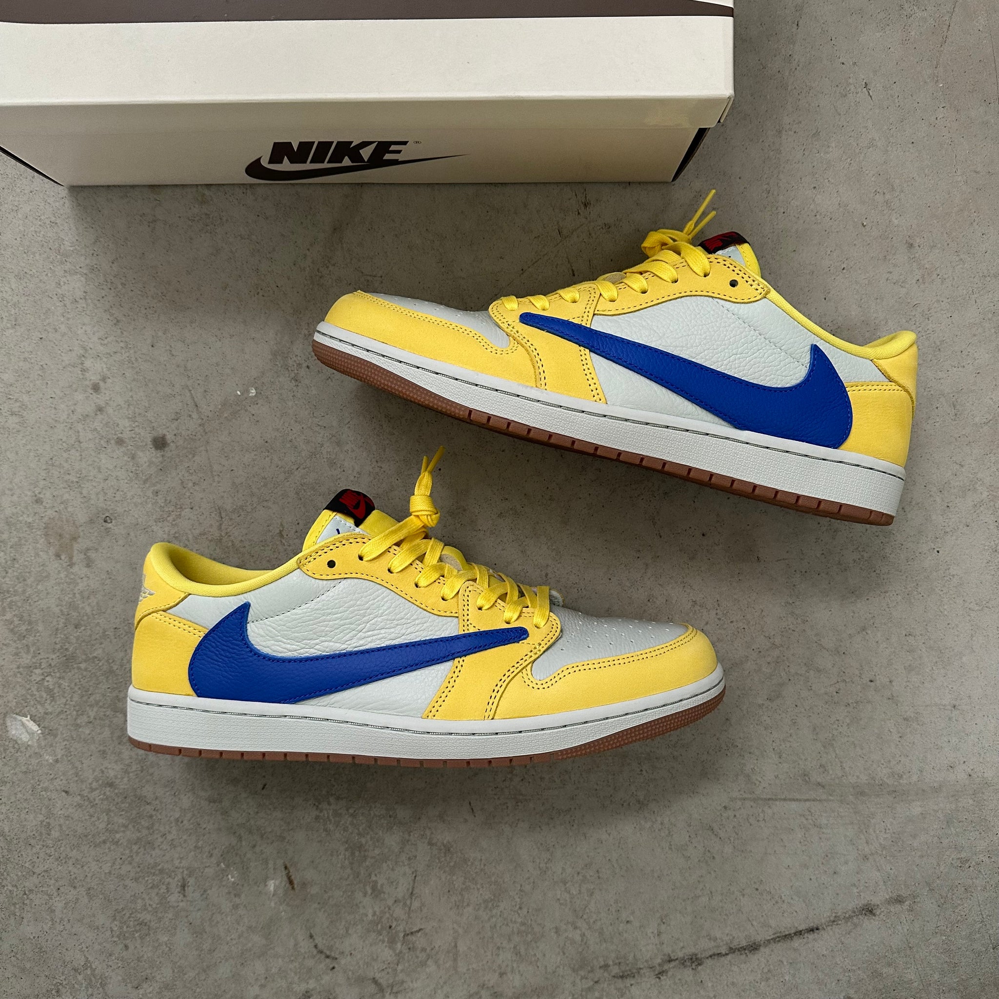 Jordan 1 Travis Scott Low Canary (US11 Mens / US12.5 Womens 