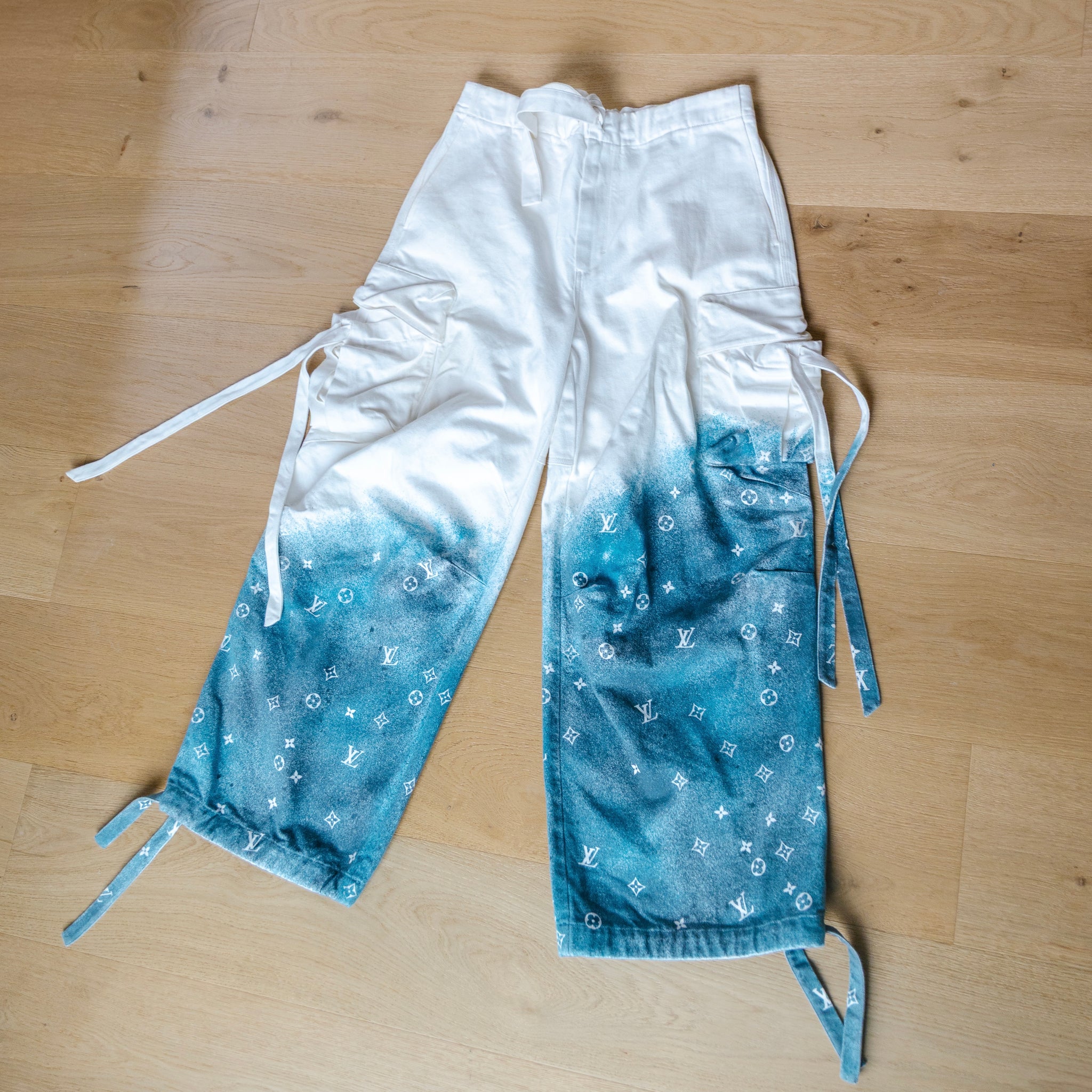 Louis Vuitton Blue White Spray Monogram SS20 Pants (Size 31)