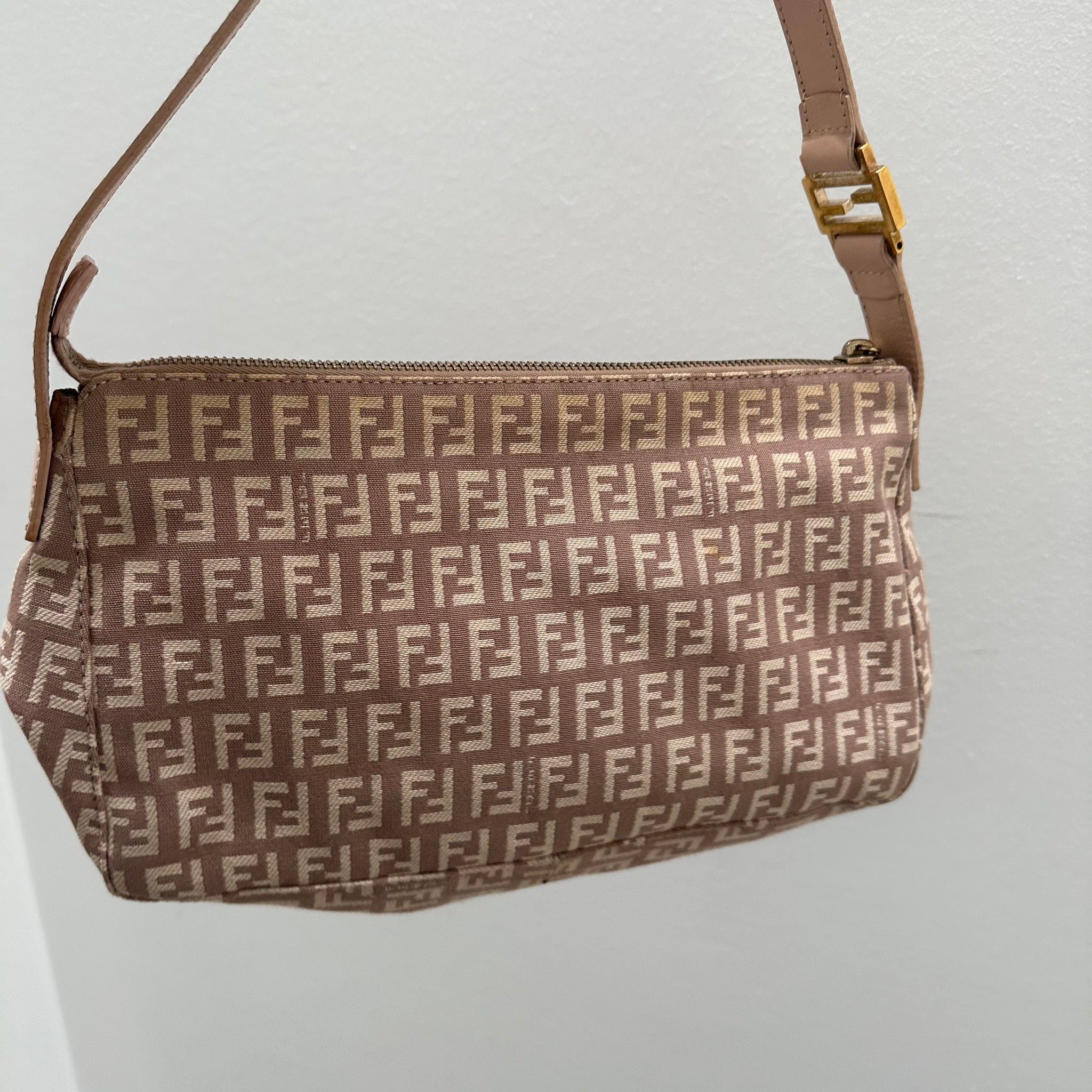 Fendi Pochette Shoulder Bag Pink Canvas