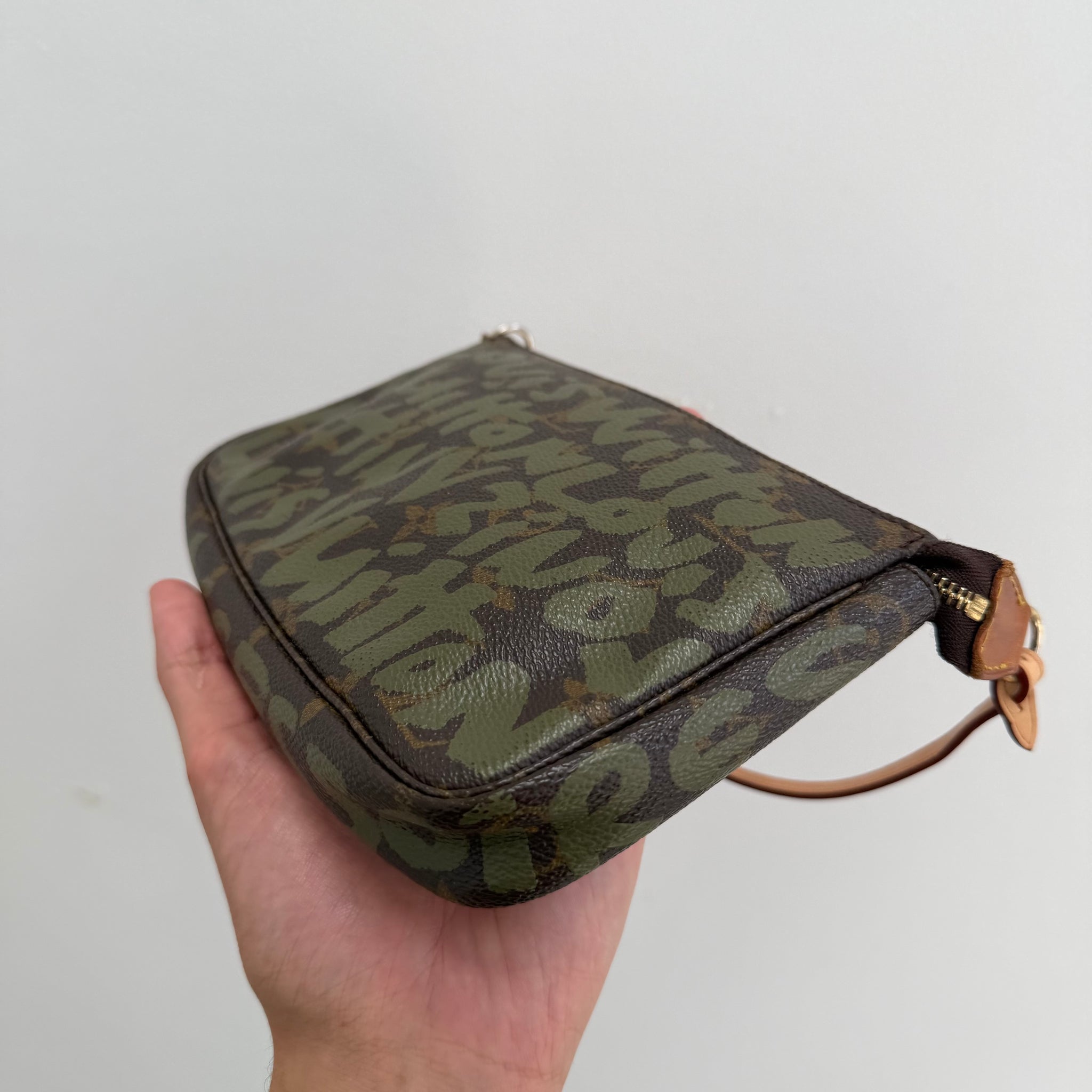 Louis Vuitton X Stephen Sprouse Graffiti Monogram Pochette Bag